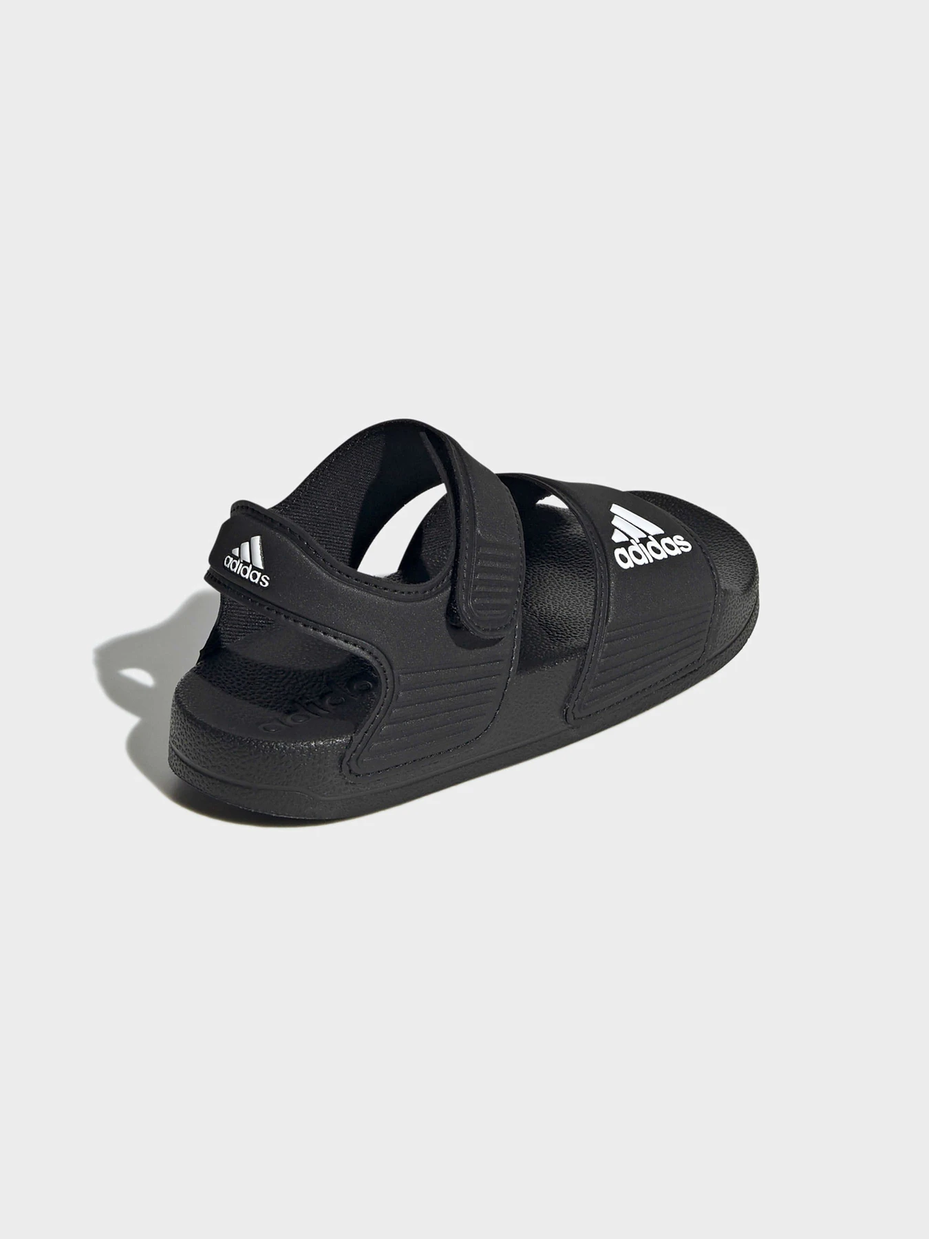 Шлёпанцы Adidas модель GW0344 Шлёпанцы Adidas модель GW0344 Фото