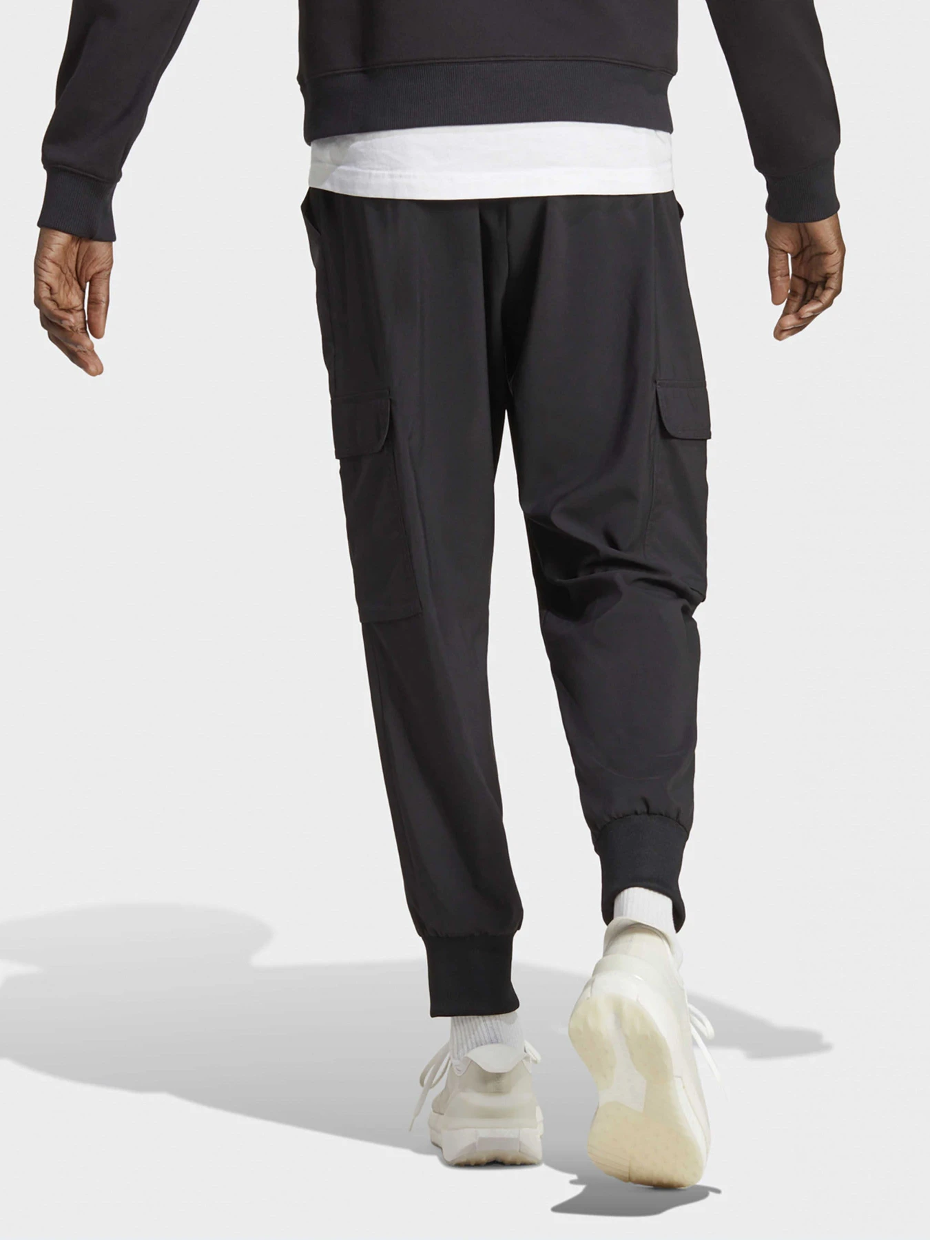 Брюки Adidas модель HA4348 Брюки Adidas модель HA4348 Фото