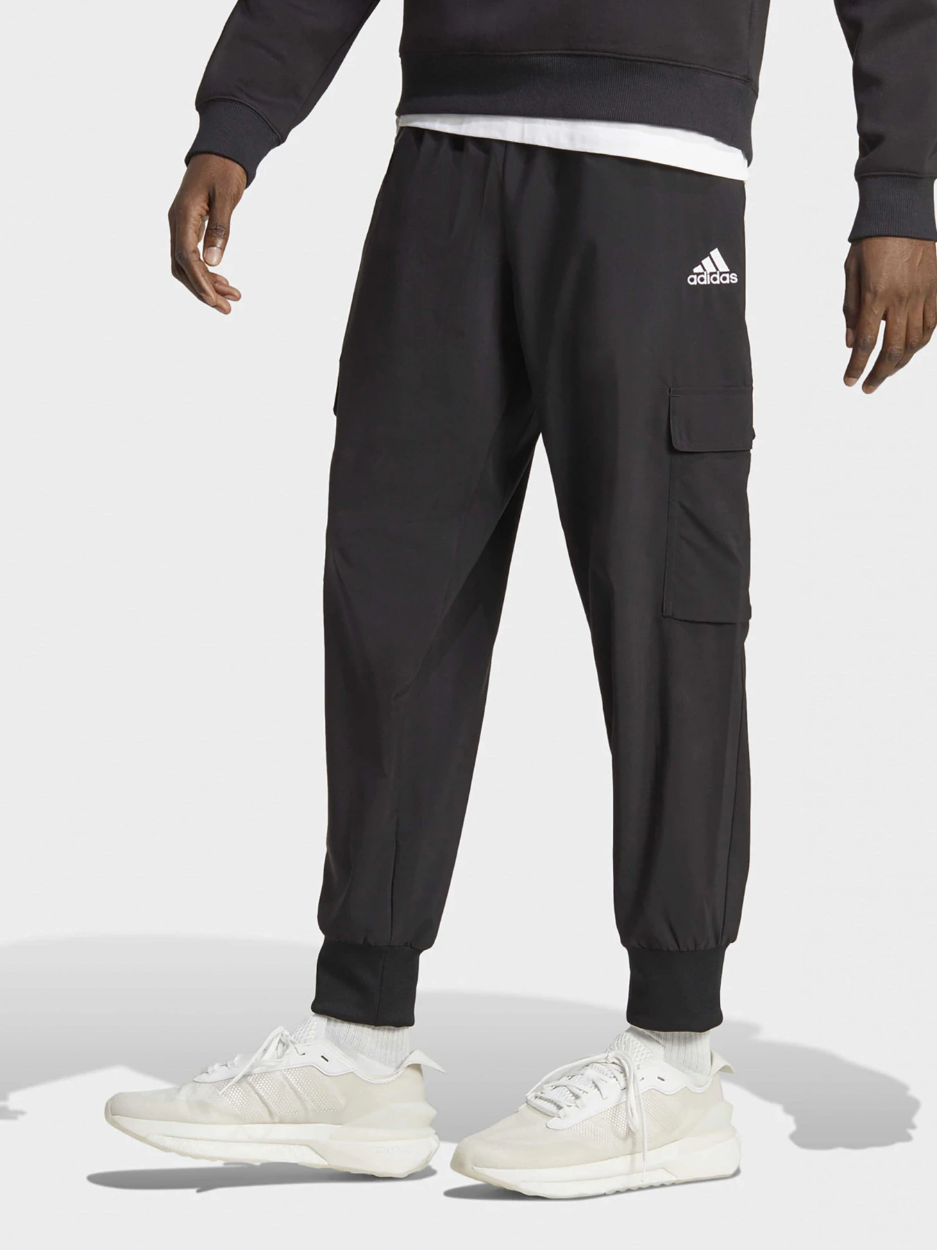 Брюки Adidas модель HA4348 Брюки Adidas модель HA4348 Фото
