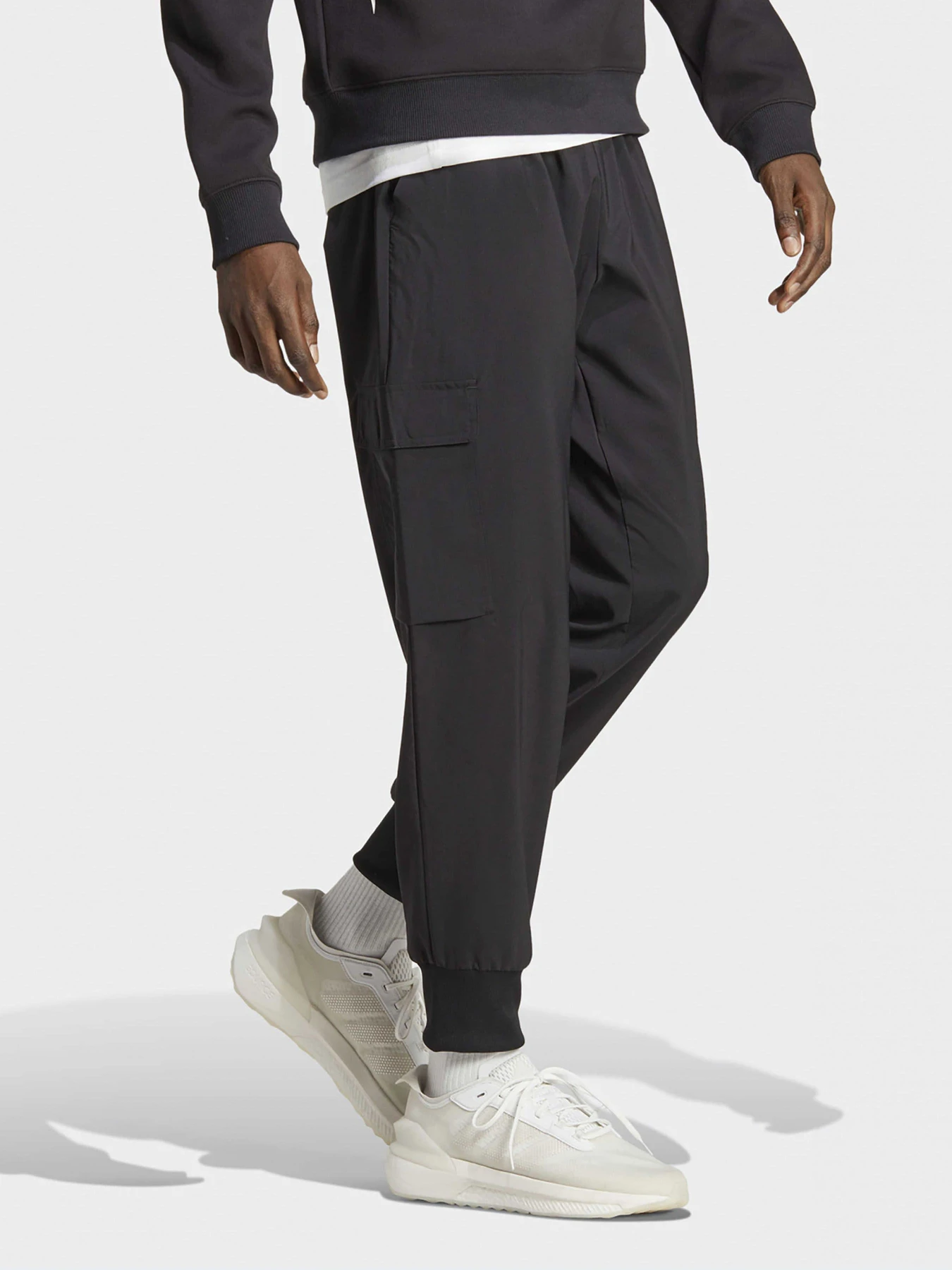 Брюки Adidas модель HA4348 Брюки Adidas модель HA4348 Фото