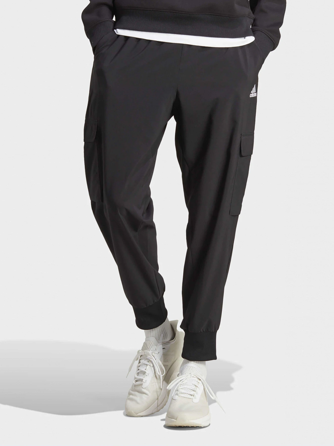 Брюки Adidas модель HA4348 Брюки Adidas модель HA4348 Фото