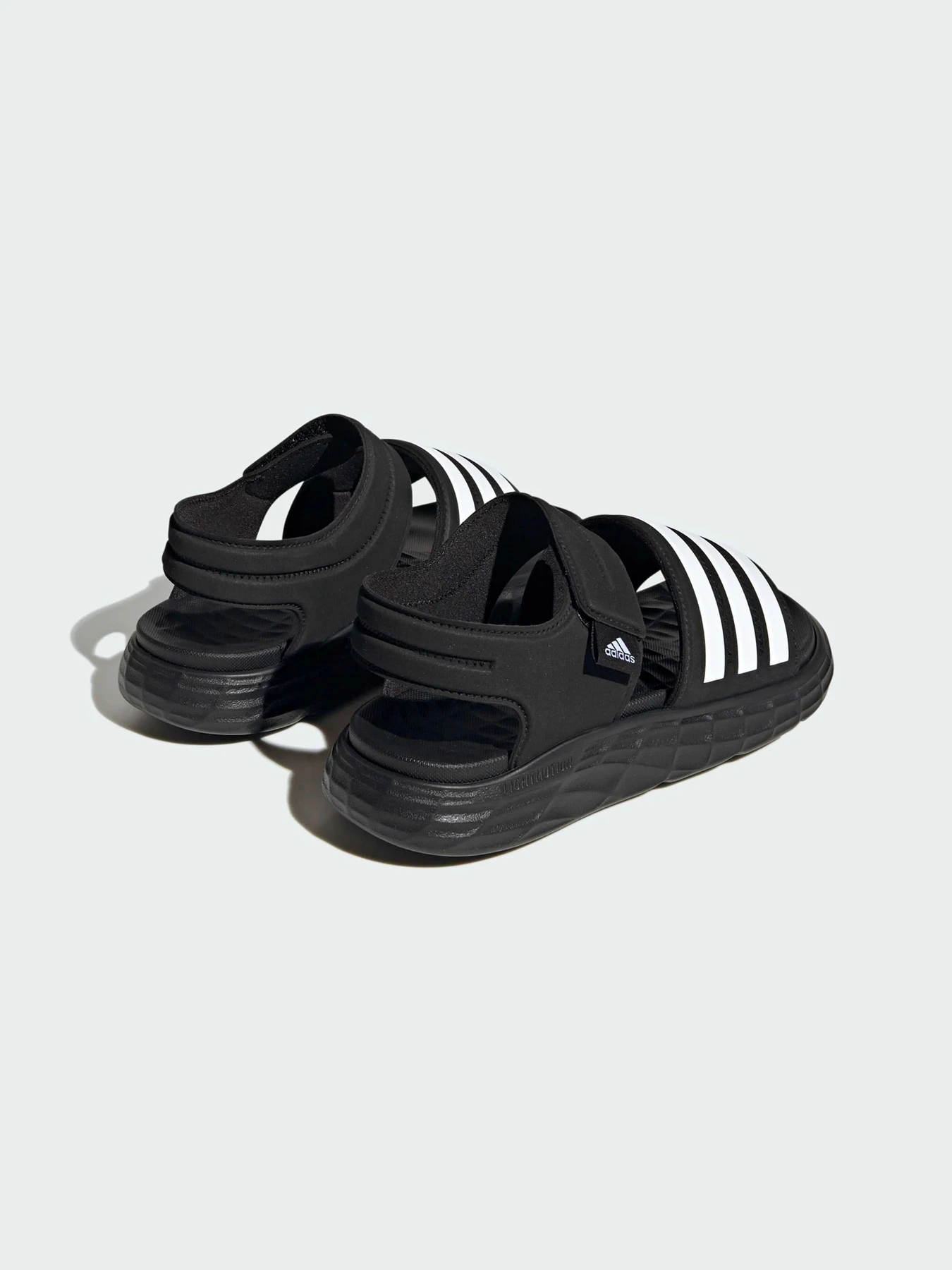 Сандалии Adidas модель HP5832 Сандалии Adidas модель HP5832 Фото