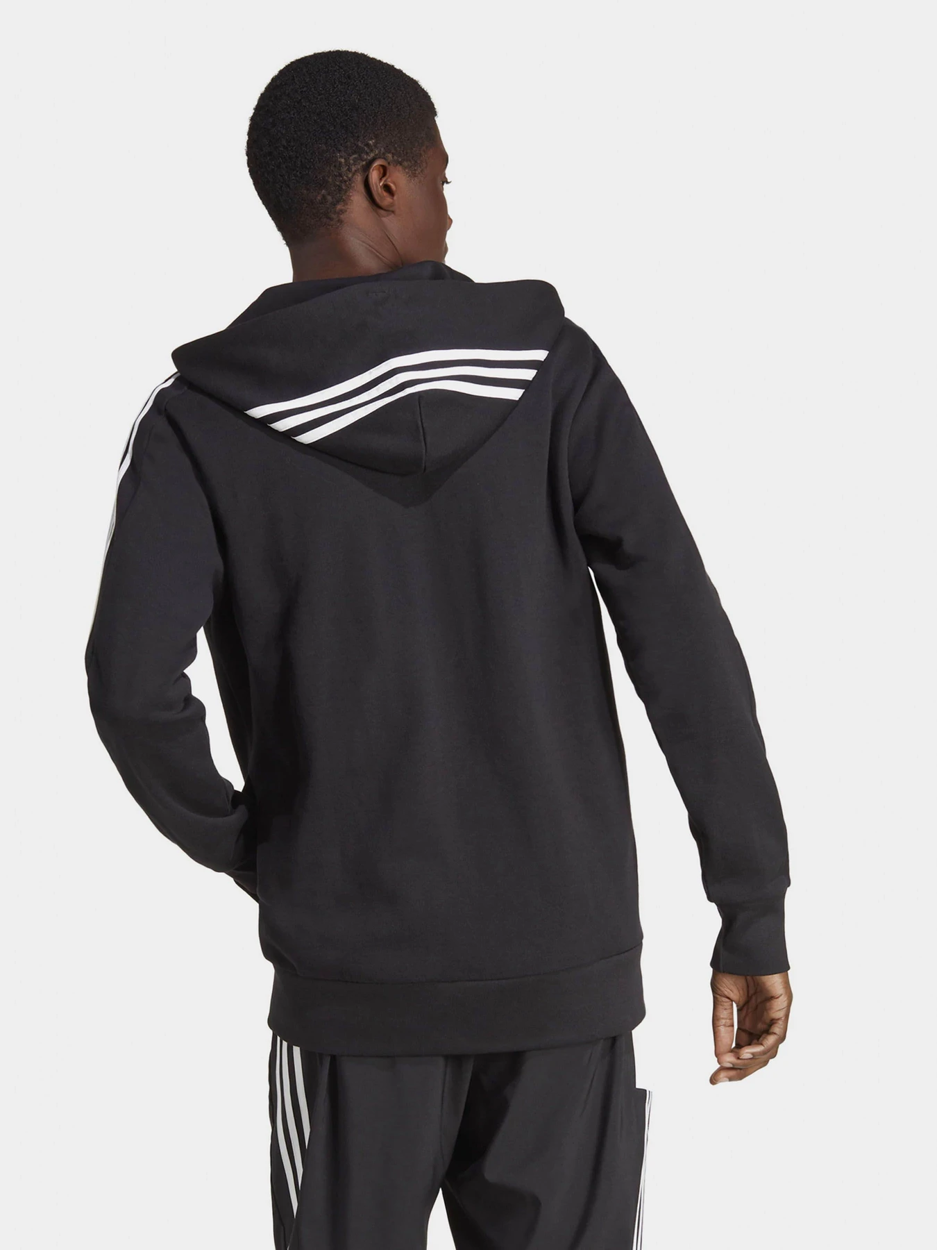 Худи и свитшоты Adidas модель IC0433 Худи и свитшоты Adidas модель IC0433 Фото
