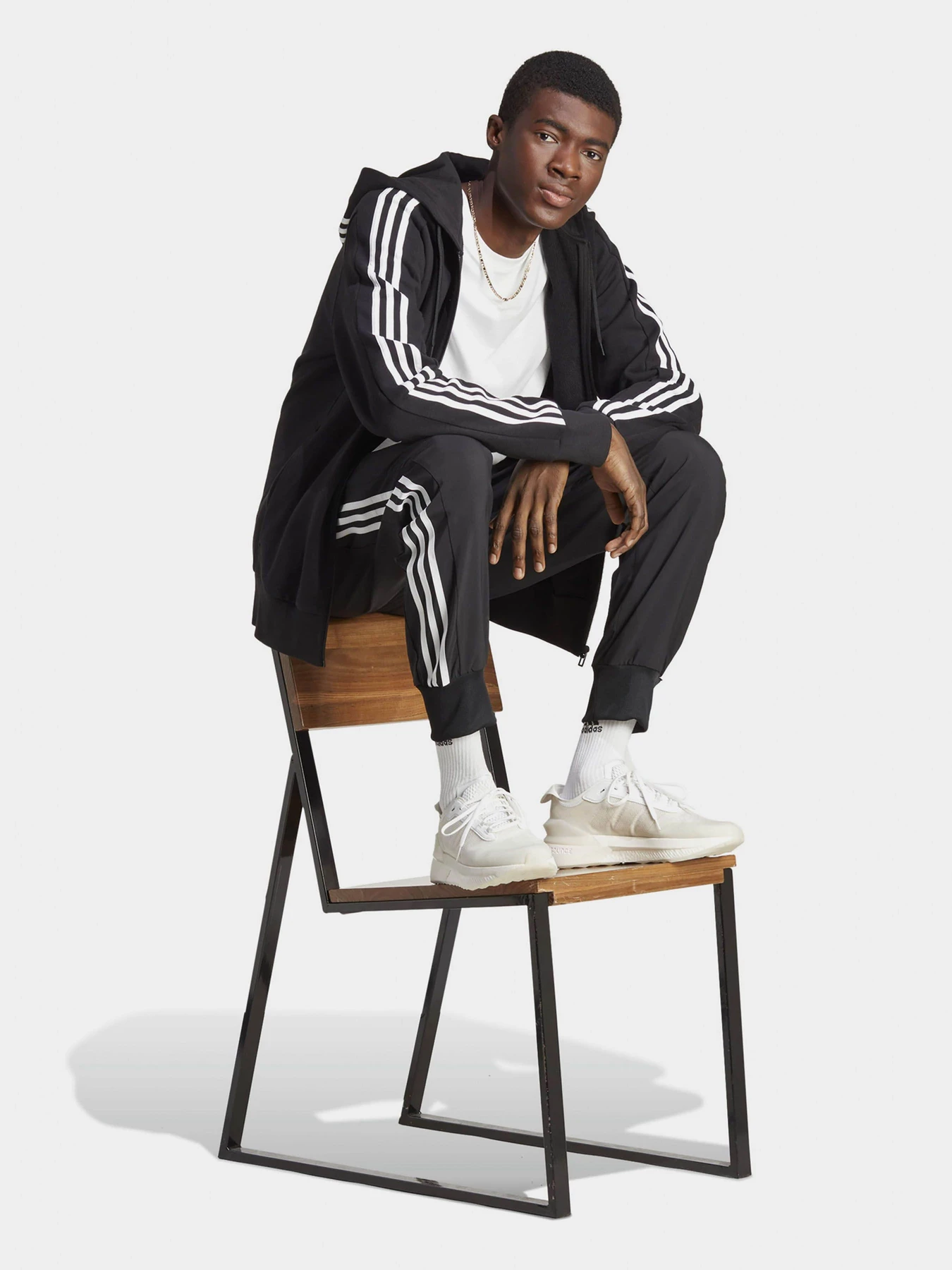 Худи и свитшоты Adidas модель IC0433 Худи и свитшоты Adidas модель IC0433 Фото