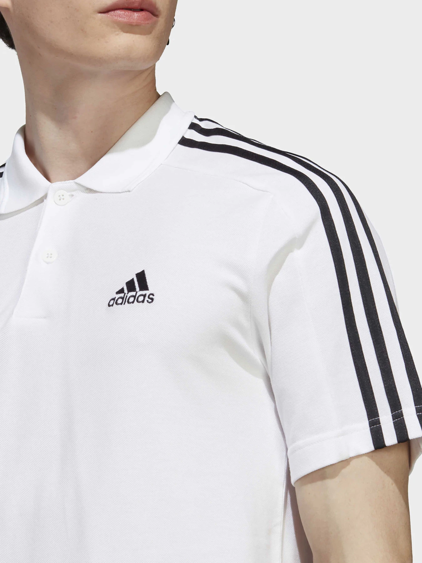 Футболки и поло Adidas модель IC9312 Футболки и поло Adidas модель IC9312 Фото