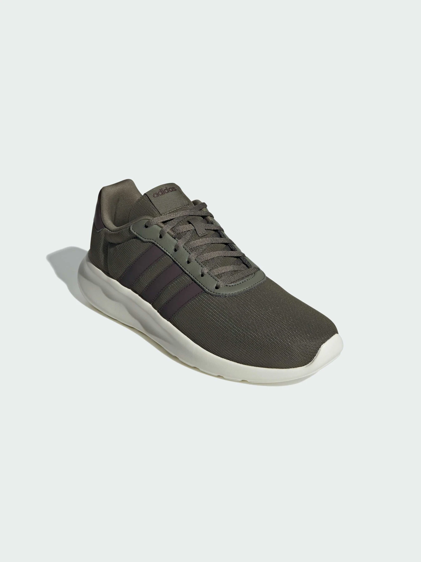 Кроссовки Adidas модель IG3605 Кроссовки Adidas модель IG3605 Фото