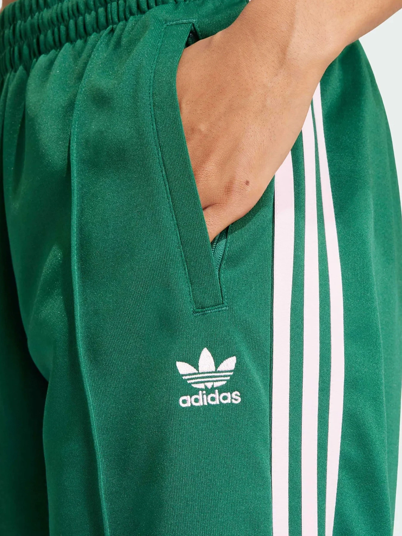 Брюки Adidas модель IM9818 Брюки Adidas модель IM9818 Фото