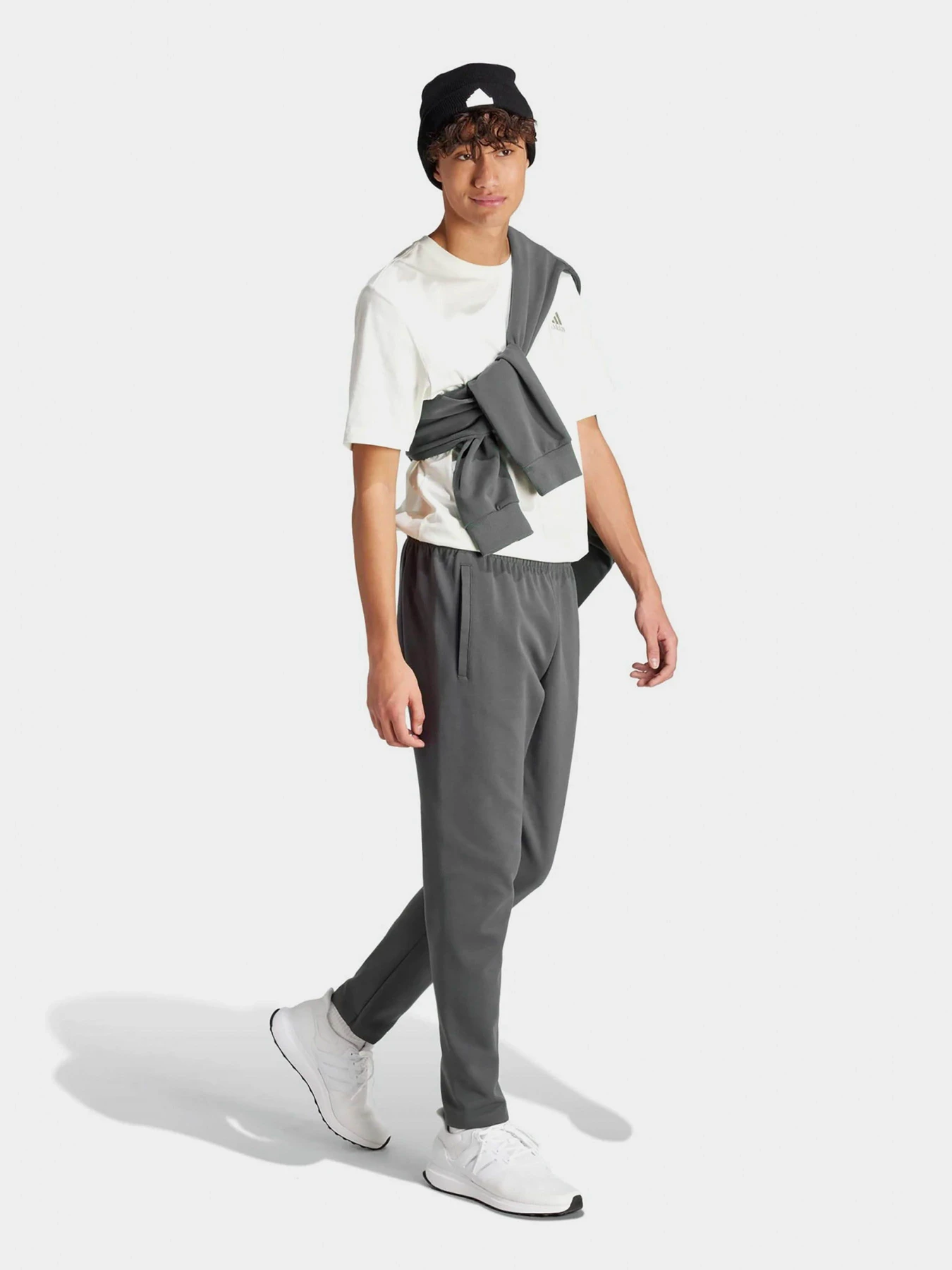Брюки Adidas модель IR9177 Брюки Adidas модель IR9177 Фото
