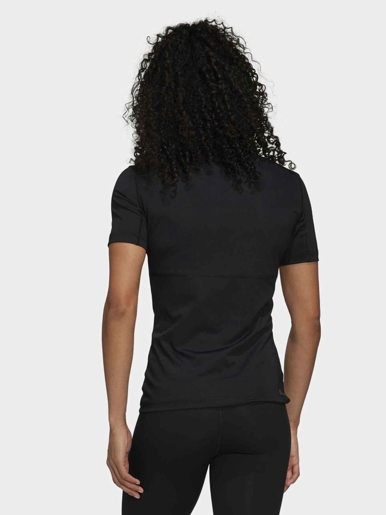 Футболки и поло Adidas модель HN9075 Футболки и поло Adidas модель HN9075 Фото