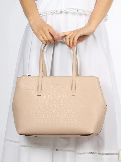 Сумки Calvin Klein модель K60K611758-PE1 Фото