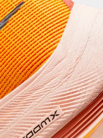 Кроссовки NIKE модель DO2408-739 Фото