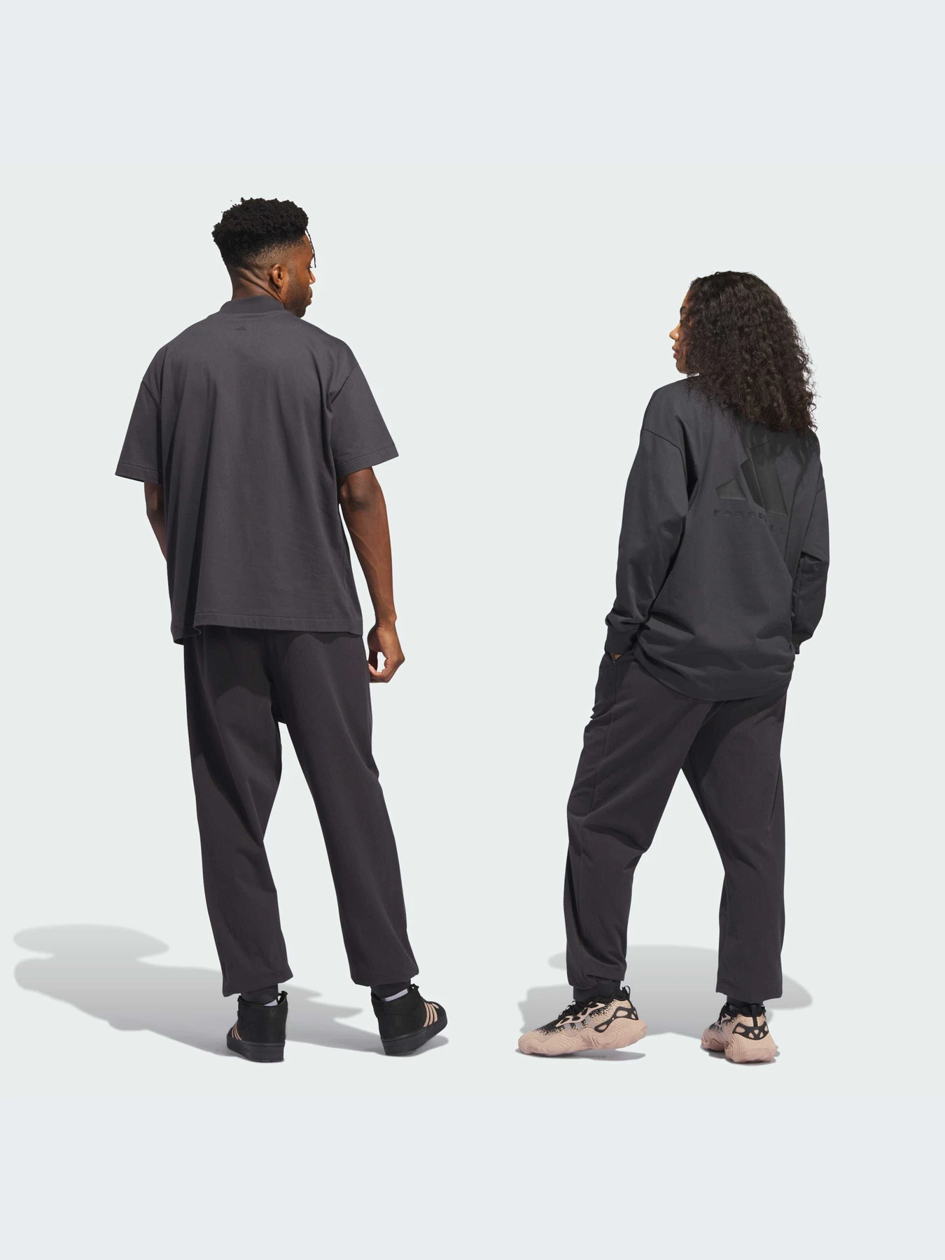 Брюки Adidas модель IT2474-KZ Брюки Adidas модель IT2474-KZ Фото