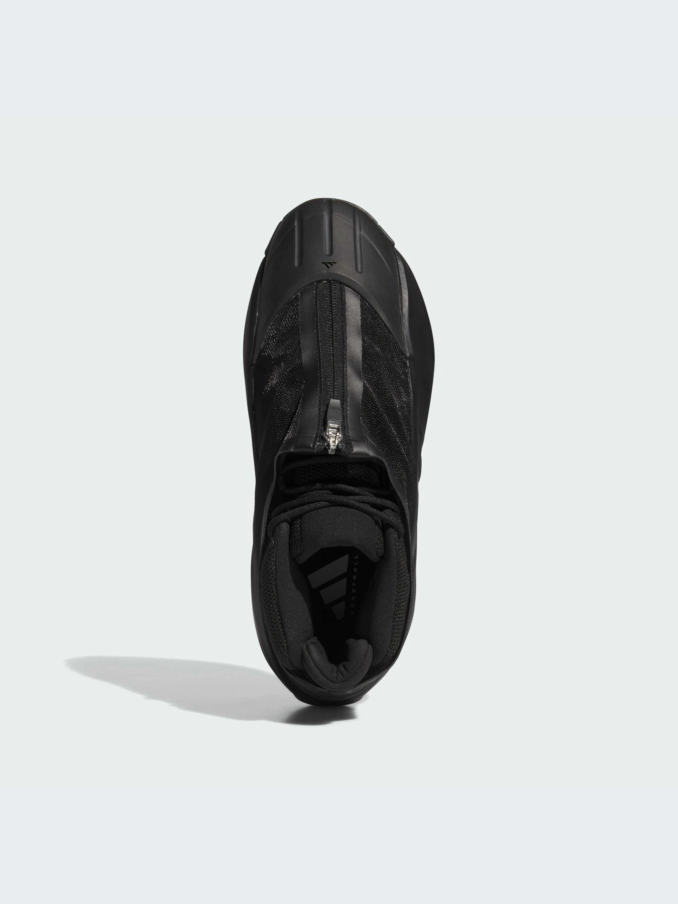 Кроссовки Adidas модель IE7689-KZ Кроссовки Adidas модель IE7689-KZ Фото