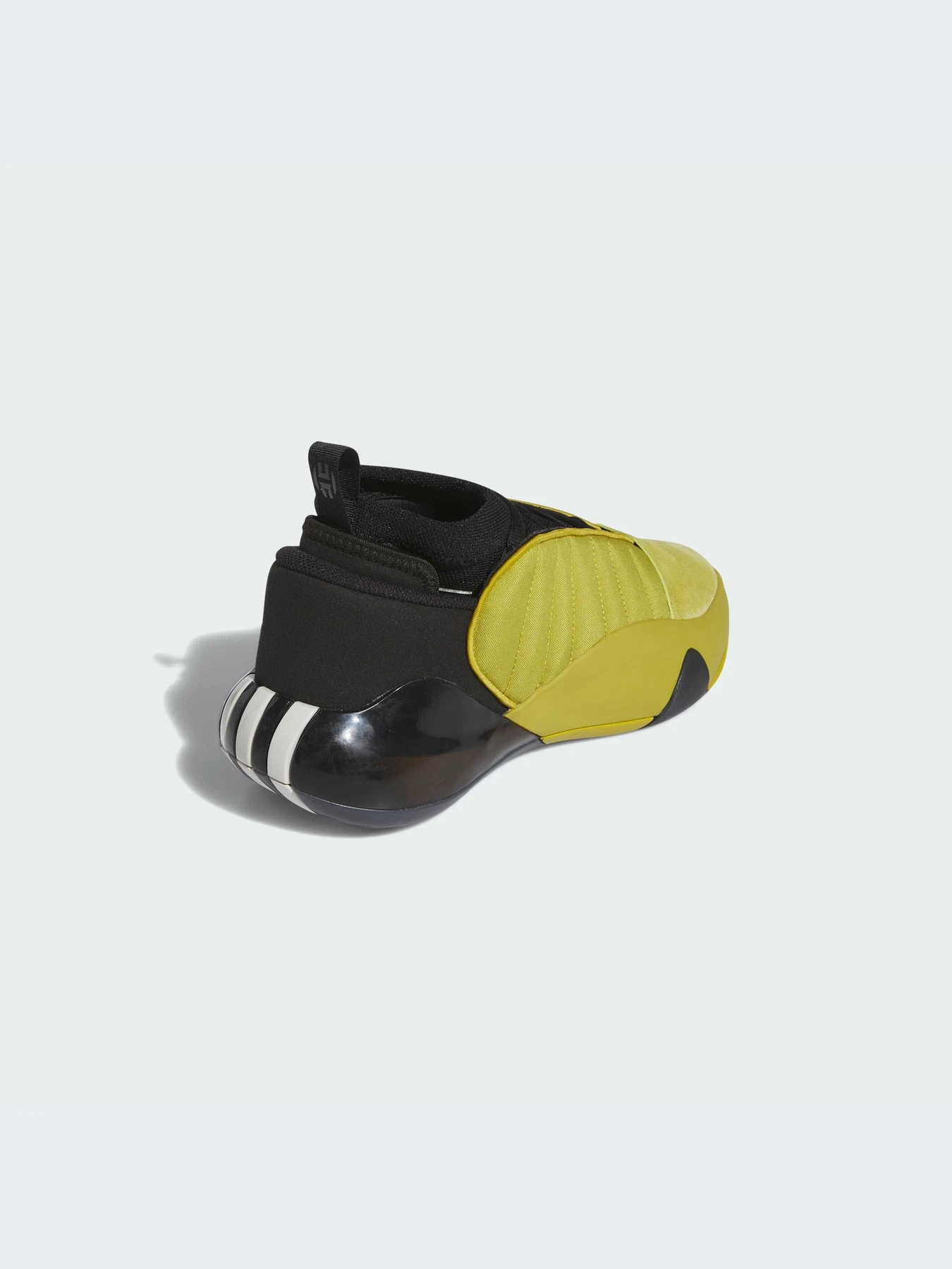 Кроссовки Adidas модель IF1138-KZ Кроссовки Adidas модель IF1138-KZ Фото