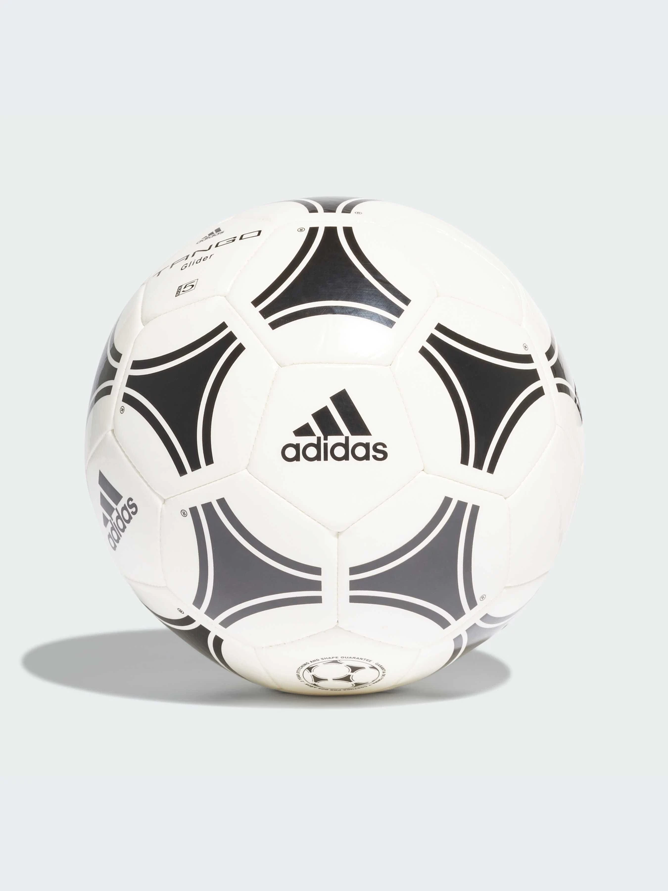 Мячи Adidas модель S12241-KZ Мячи Adidas модель S12241-KZ Фото