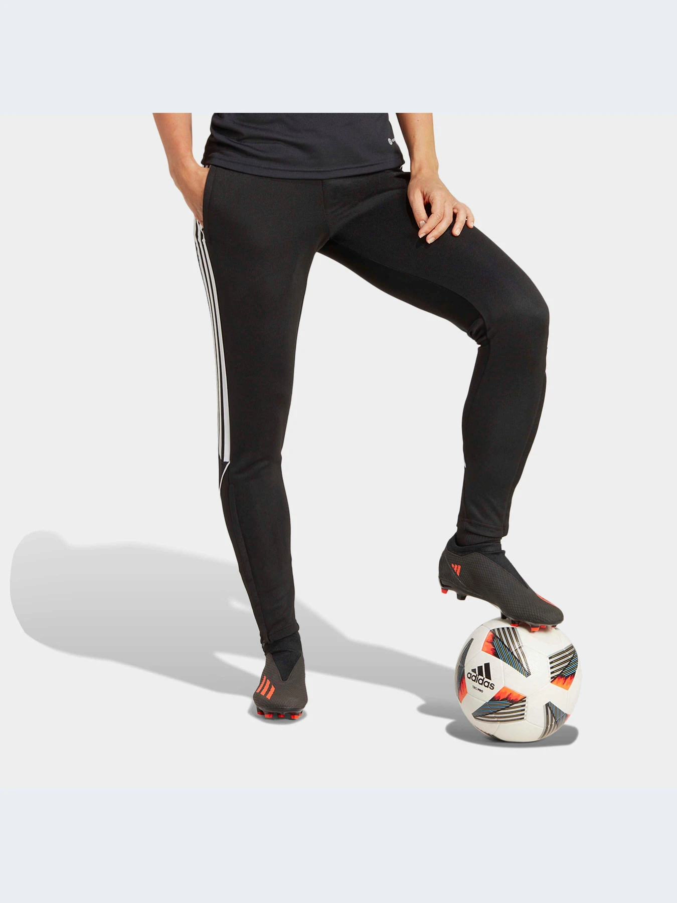 Брюки Adidas Tiro модель HS3540-KZ Брюки Adidas Tiro модель HS3540-KZ Фото