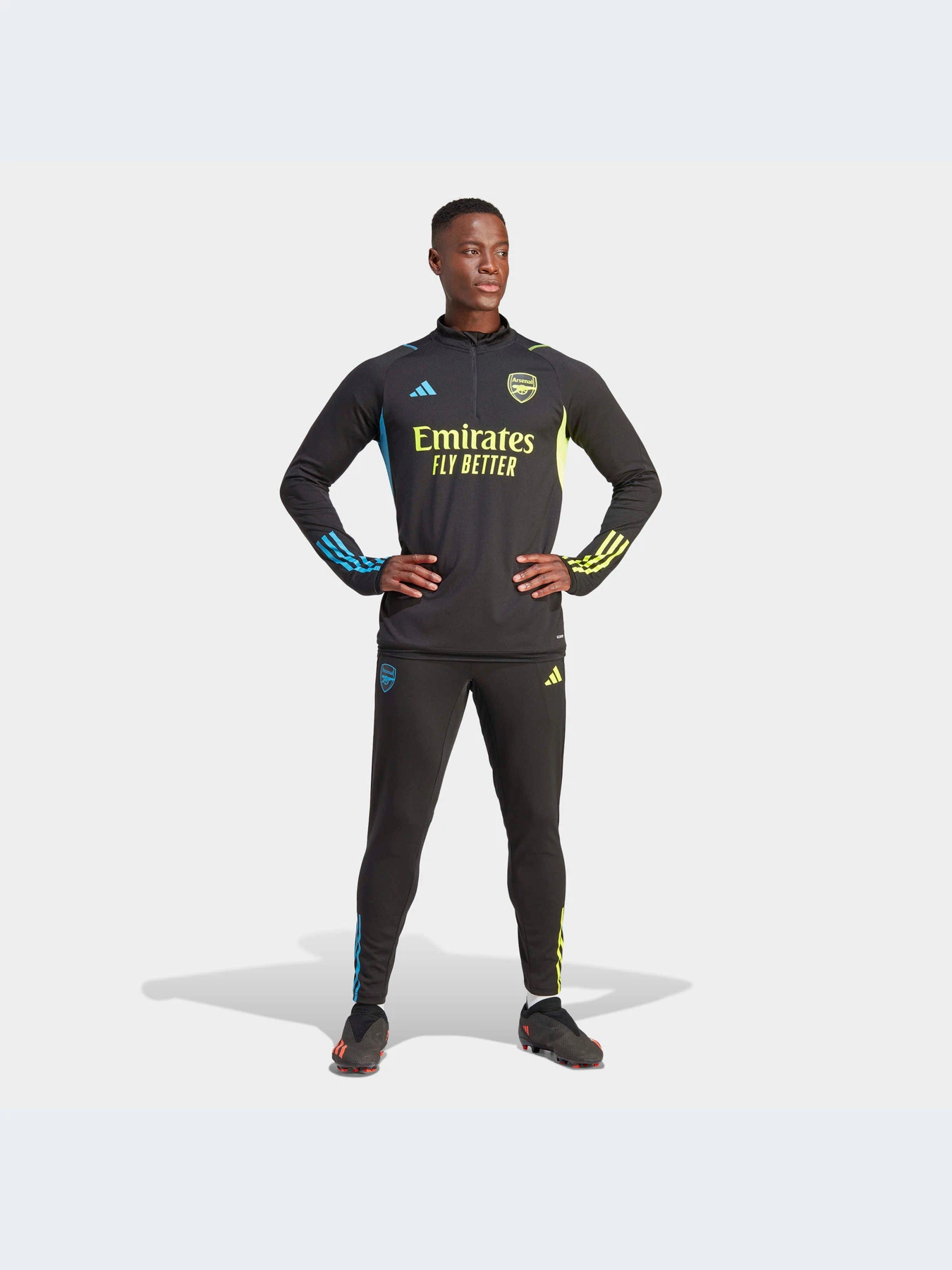Худи и свитшоты Adidas модель HZ2183-KZ Худи и свитшоты Adidas модель HZ2183-KZ Фото