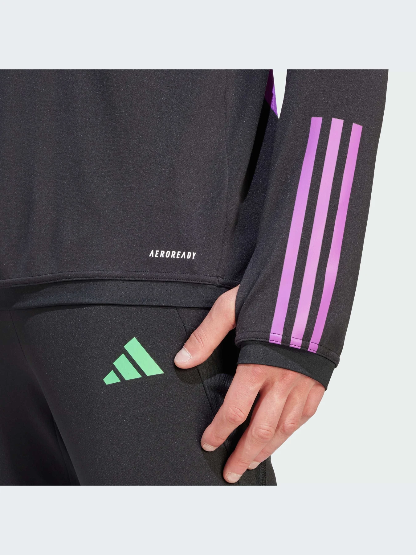 Худи и свитшоты Adidas модель IB1527-KZ Худи и свитшоты Adidas модель IB1527-KZ Фото