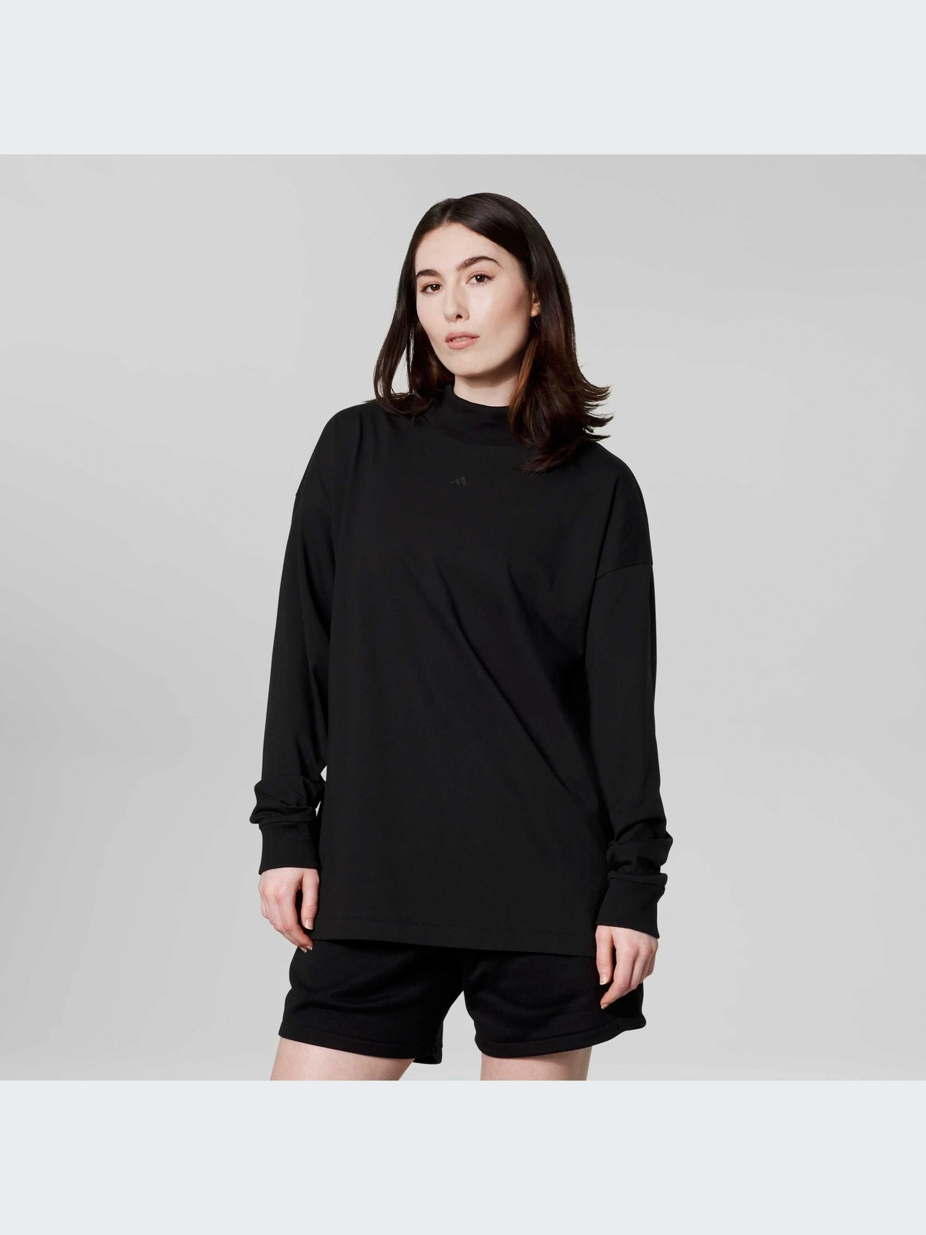 Худи и свитшоты Adidas модель IR8489-KZ Худи и свитшоты Adidas модель IR8489-KZ Фото