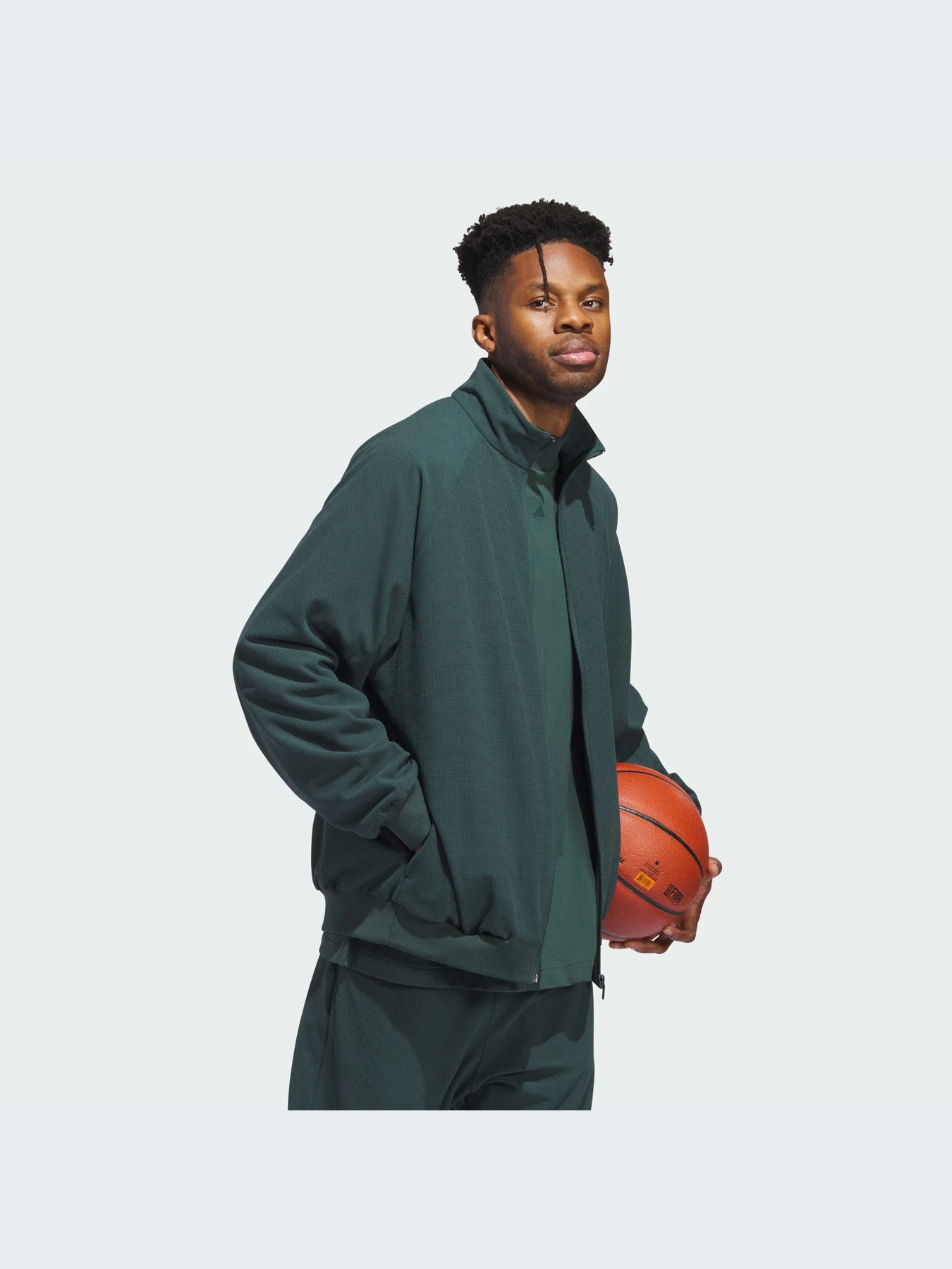 Худи и свитшоты Adidas модель IT2470-KZ Худи и свитшоты Adidas модель IT2470-KZ Фото