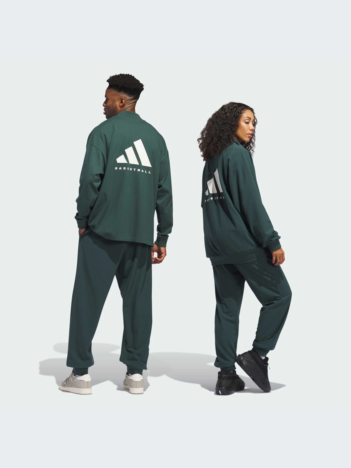 Брюки Adidas модель IT2475-KZ Брюки Adidas модель IT2475-KZ Фото