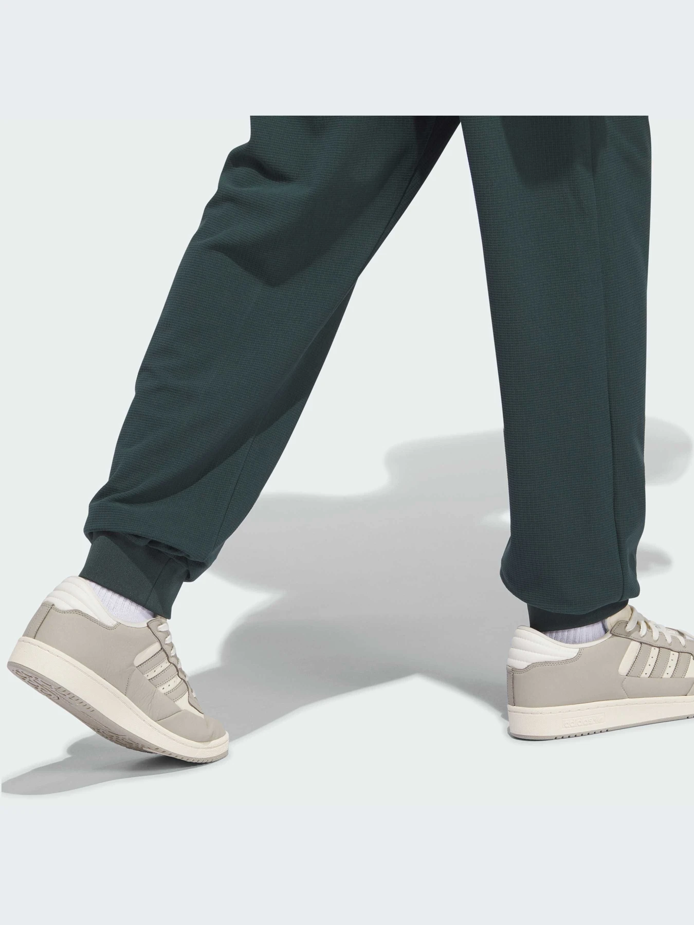 Брюки Adidas модель IT2475-KZ Брюки Adidas модель IT2475-KZ Фото