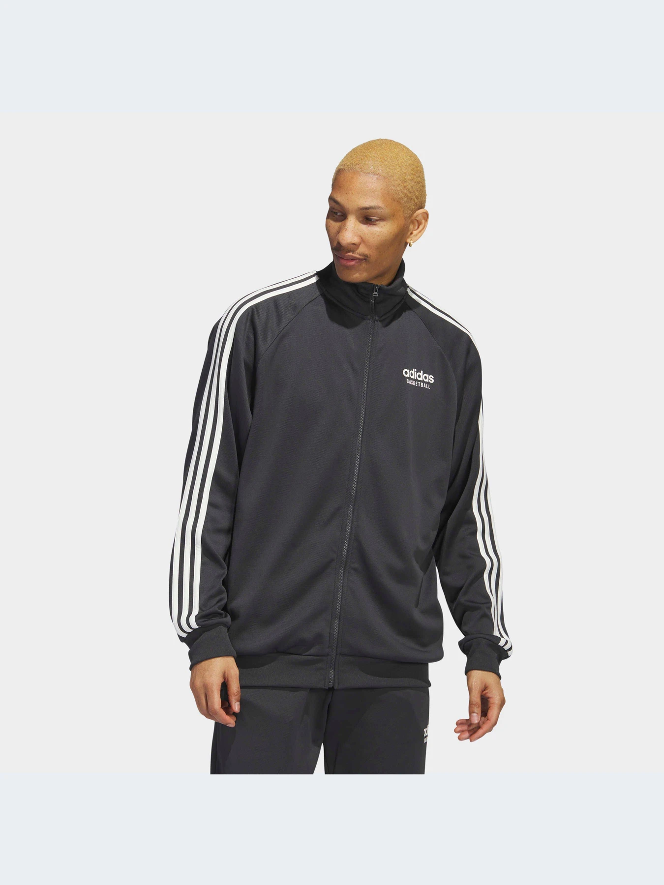 Куртки и дубленки Adidas модель IL2189-KZ Куртки и дубленки Adidas модель IL2189-KZ Фото