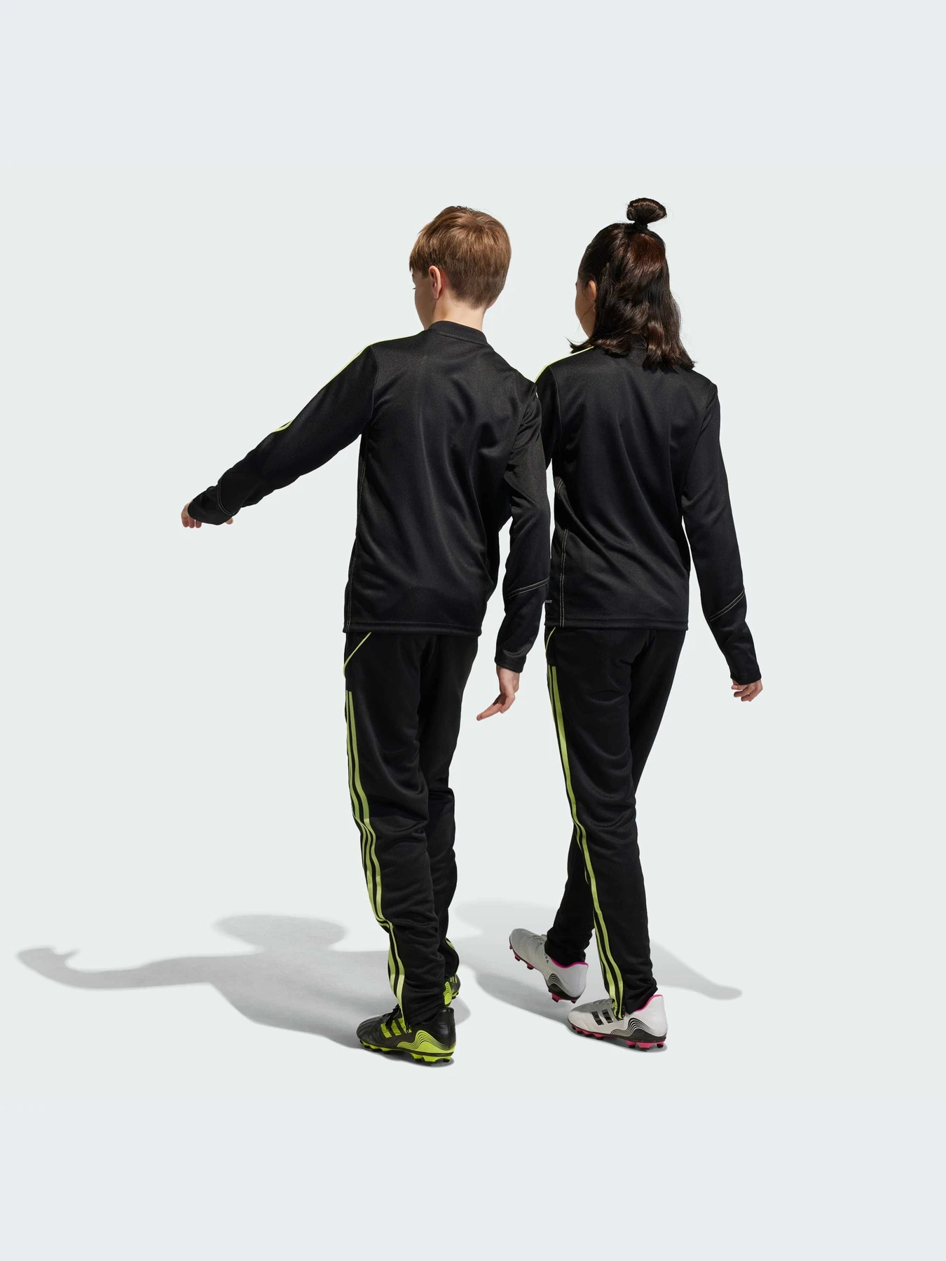 Брюки Adidas Tiro модель IN8169-KZ Брюки Adidas Tiro модель IN8169-KZ Фото