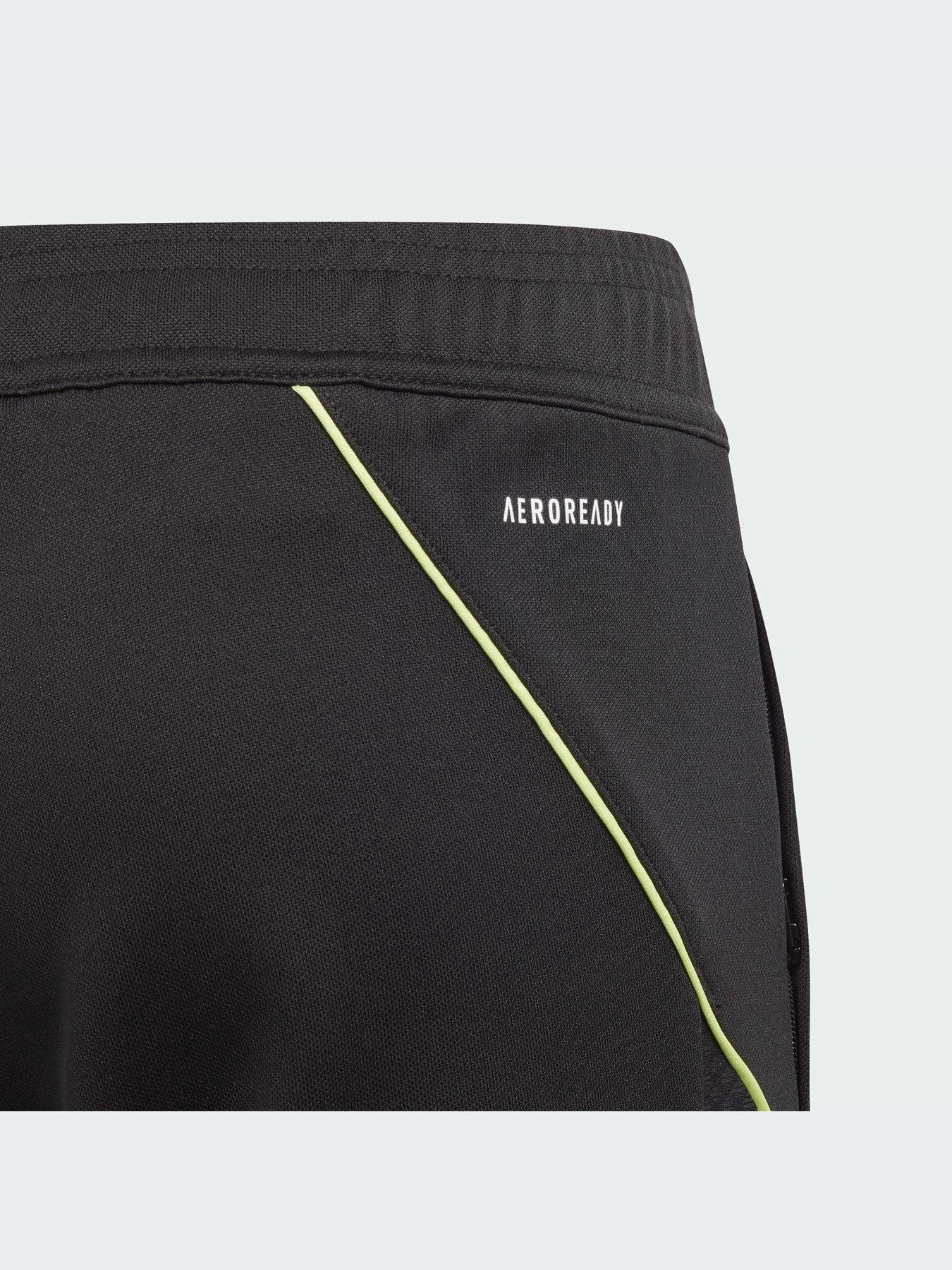 Брюки Adidas Tiro модель IN8169-KZ Брюки Adidas Tiro модель IN8169-KZ Фото