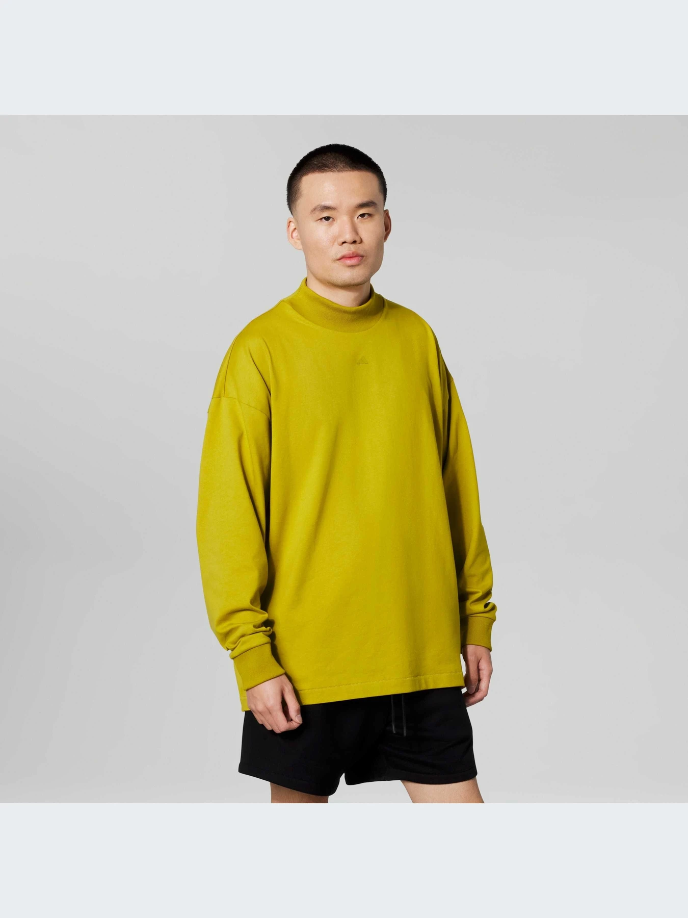 Худи и свитшоты Adidas модель IR8488-KZ Худи и свитшоты Adidas модель IR8488-KZ Фото