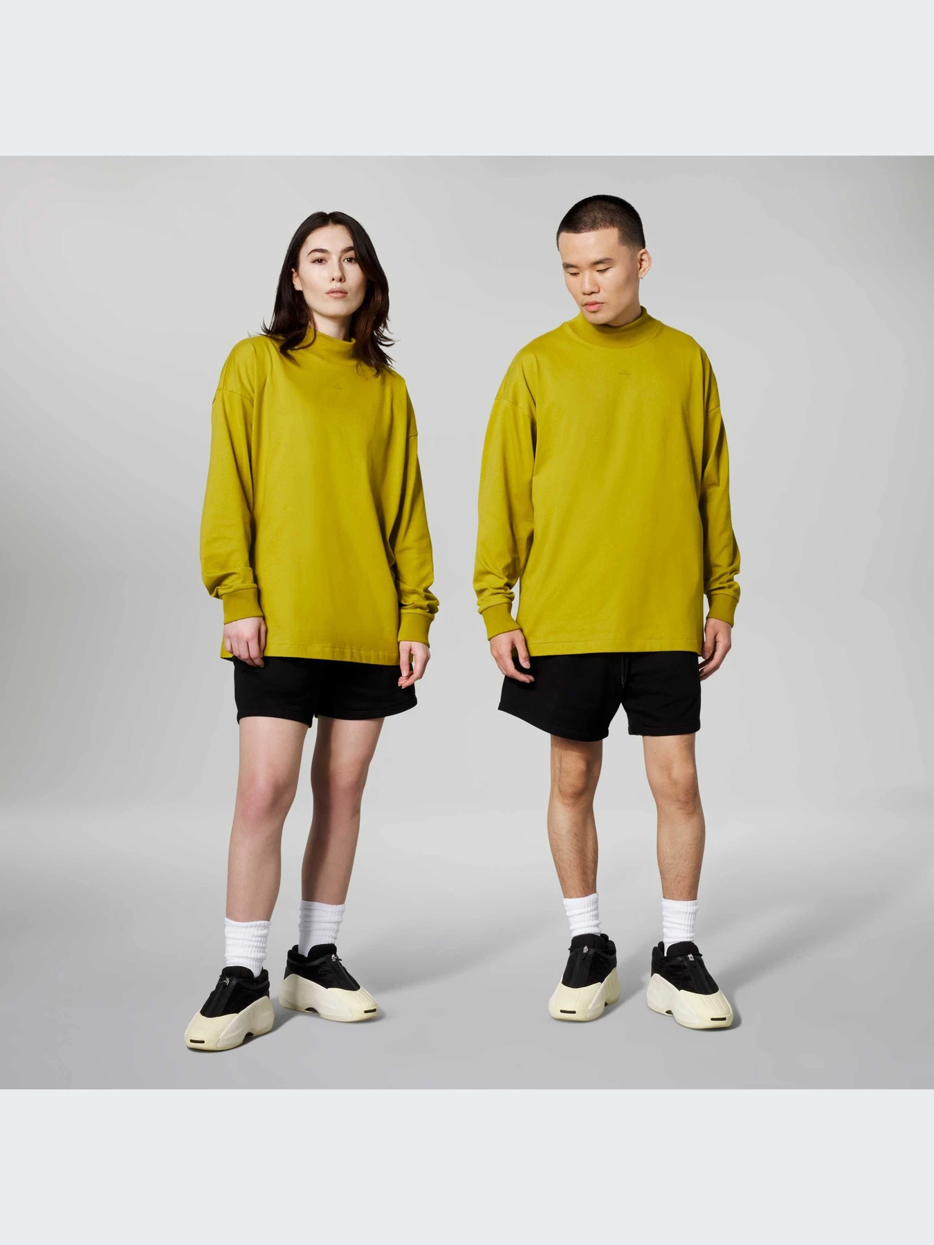 Худи и свитшоты Adidas модель IR8488-KZ Худи и свитшоты Adidas модель IR8488-KZ Фото