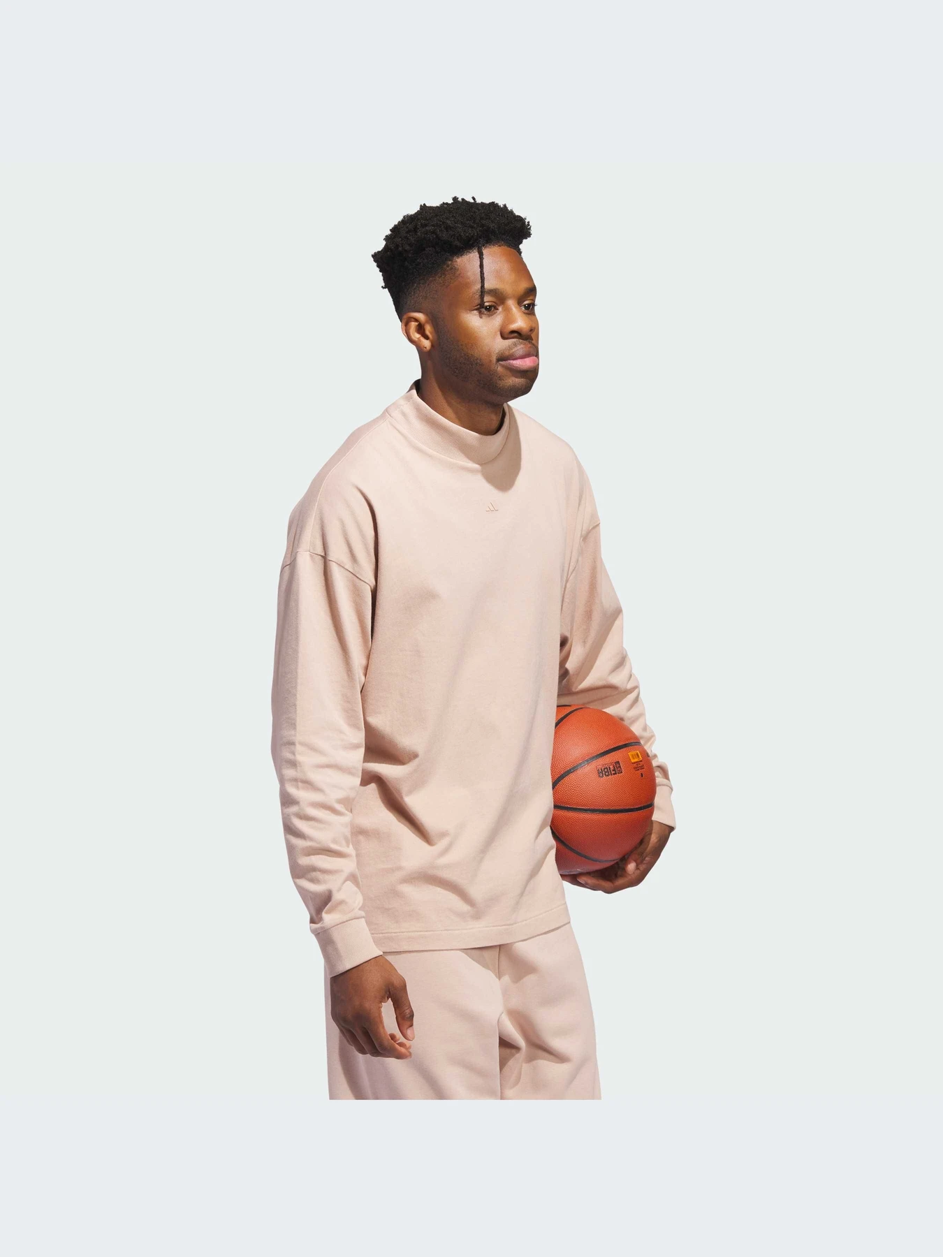 Худи и свитшоты Adidas модель IT4508-KZ Худи и свитшоты Adidas модель IT4508-KZ Фото