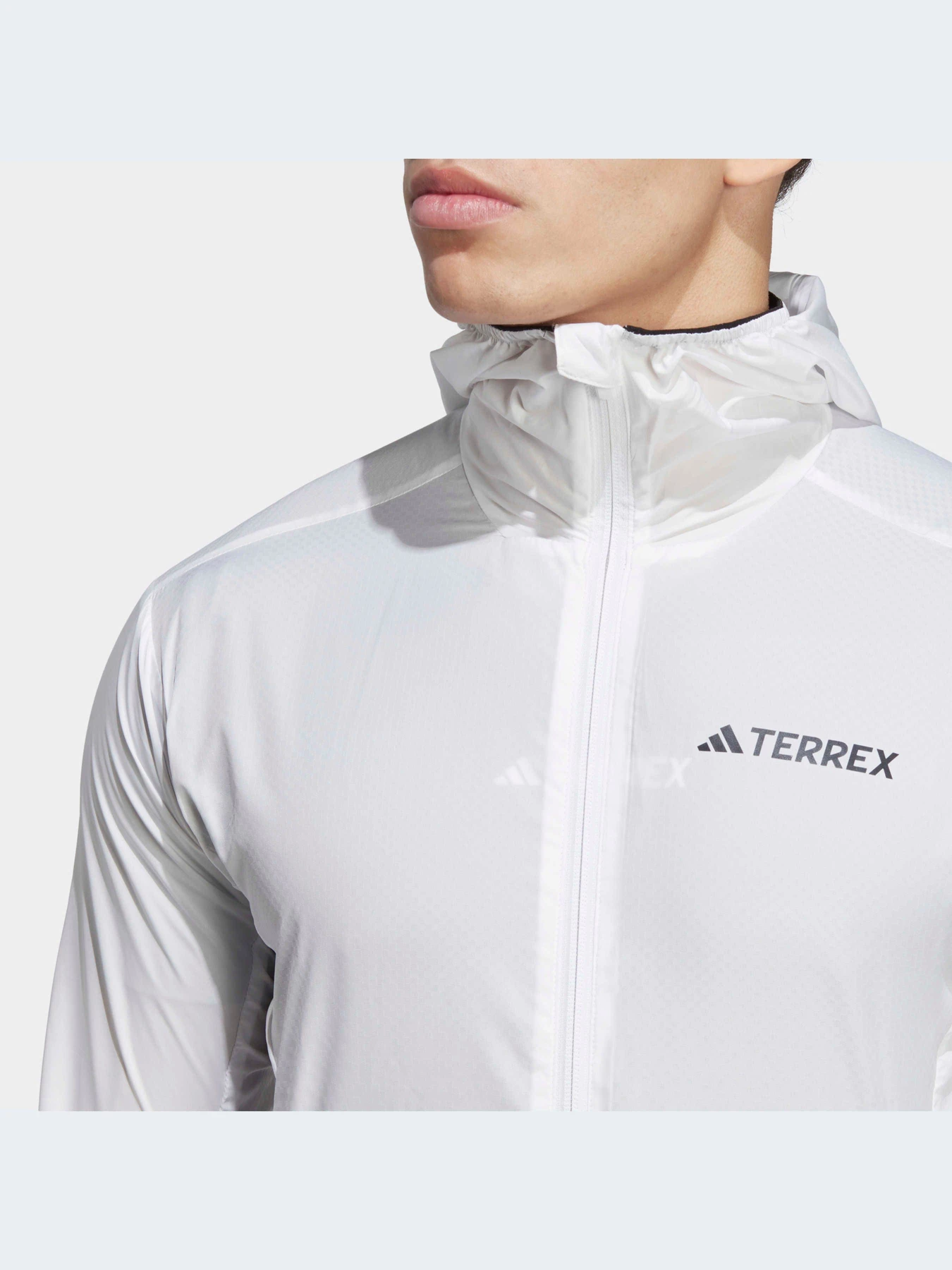 Куртки и дубленки Adidas модель HN2903-KZ Куртки и дубленки Adidas модель HN2903-KZ Фото