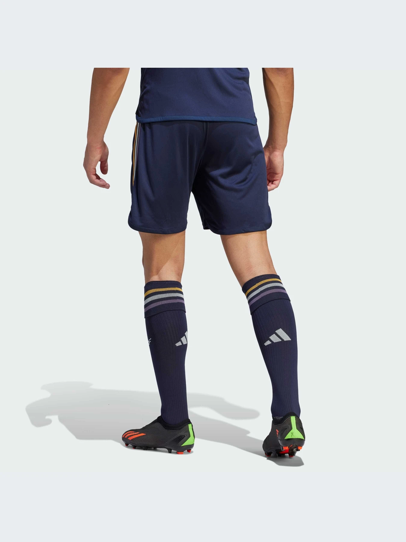Шорты Adidas модель HR3800-KZ Шорты Adidas модель HR3800-KZ Фото
