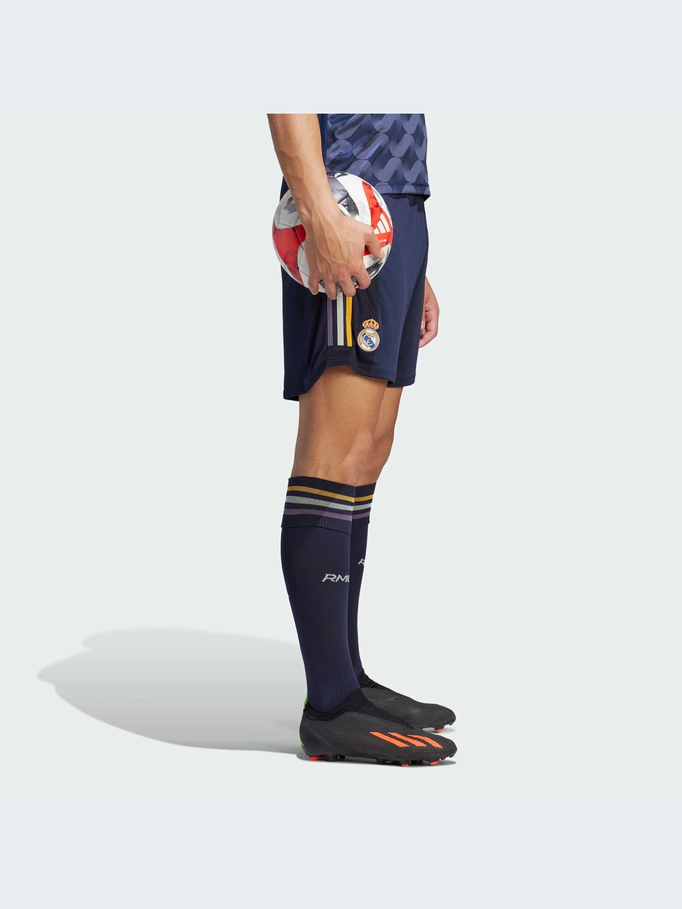 Шорты Adidas модель HR3800-KZ Шорты Adidas модель HR3800-KZ Фото