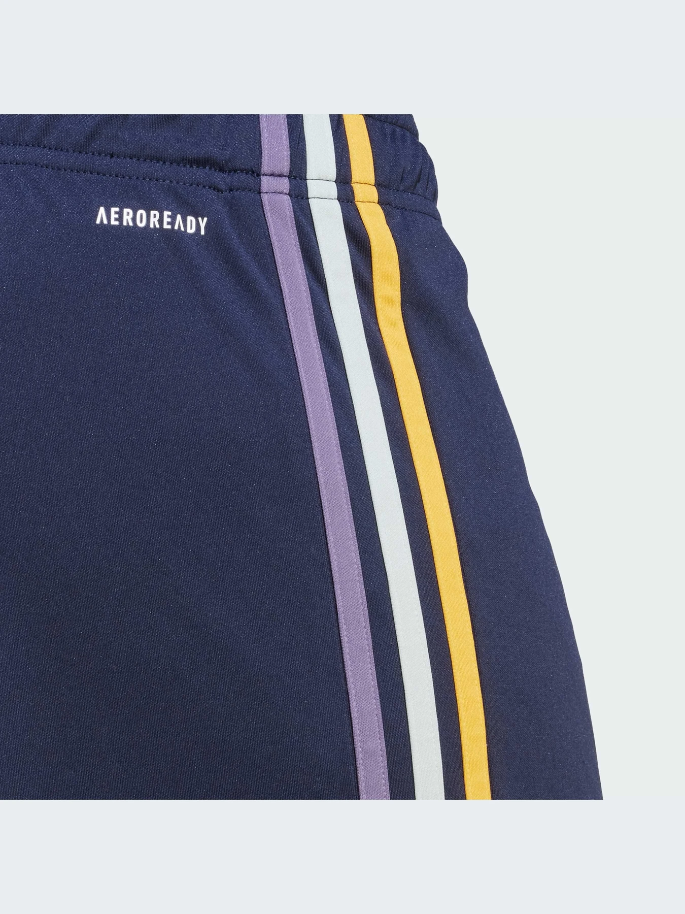 Шорты Adidas модель HR3800-KZ Шорты Adidas модель HR3800-KZ Фото