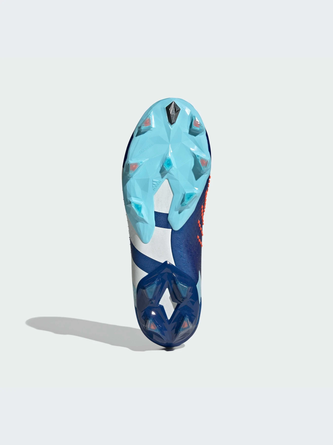 Кроссовки Adidas Predator модель GZ0038-KZ Кроссовки Adidas Predator модель GZ0038-KZ Фото