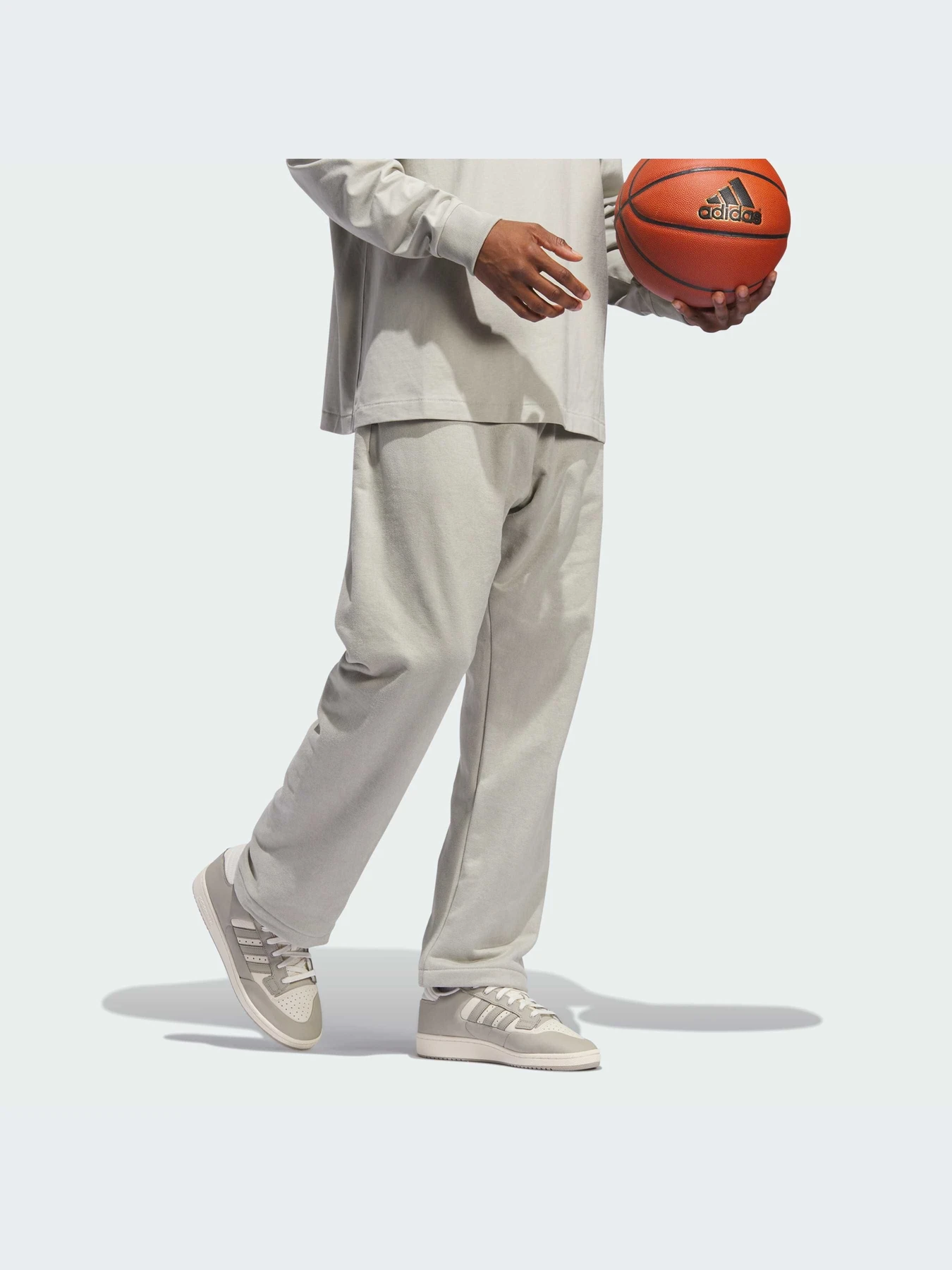 Брюки Adidas модель IN7710-KZ Брюки Adidas модель IN7710-KZ Фото