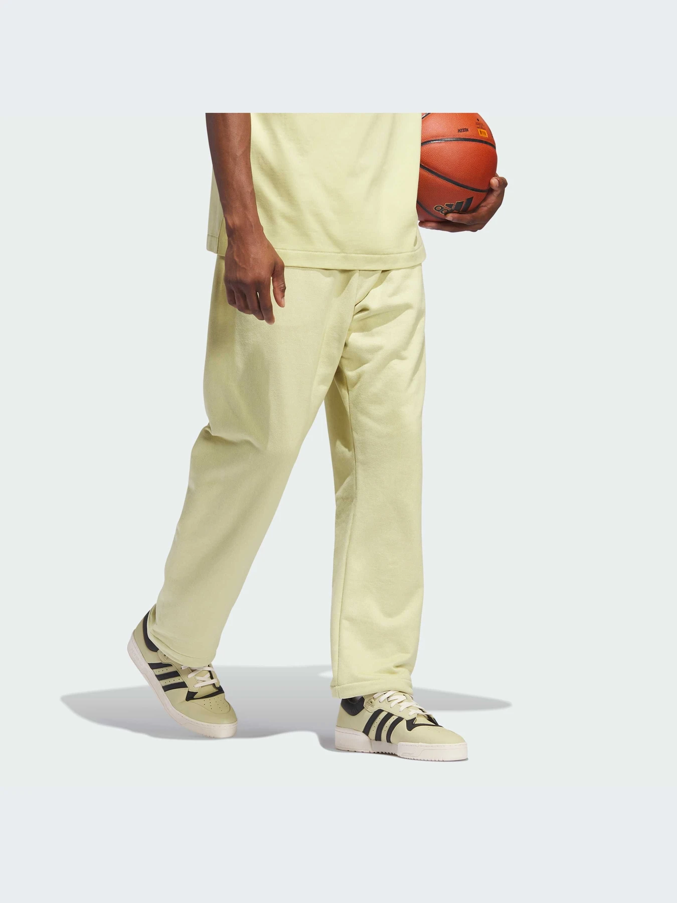 Брюки Adidas модель IN7709-KZ Брюки Adidas модель IN7709-KZ Фото
