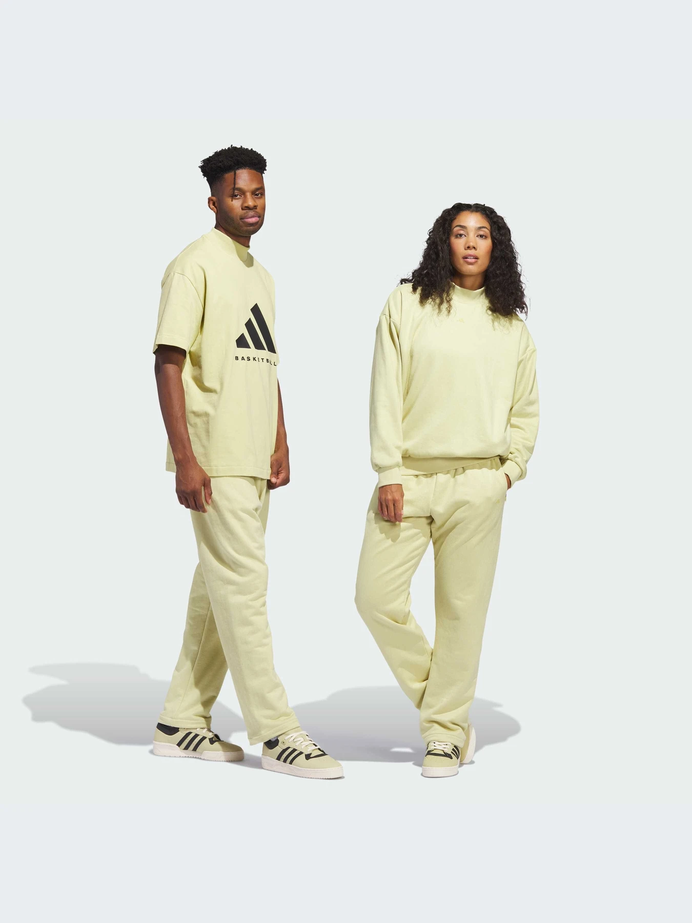 Брюки Adidas модель IN7709-KZ Брюки Adidas модель IN7709-KZ Фото