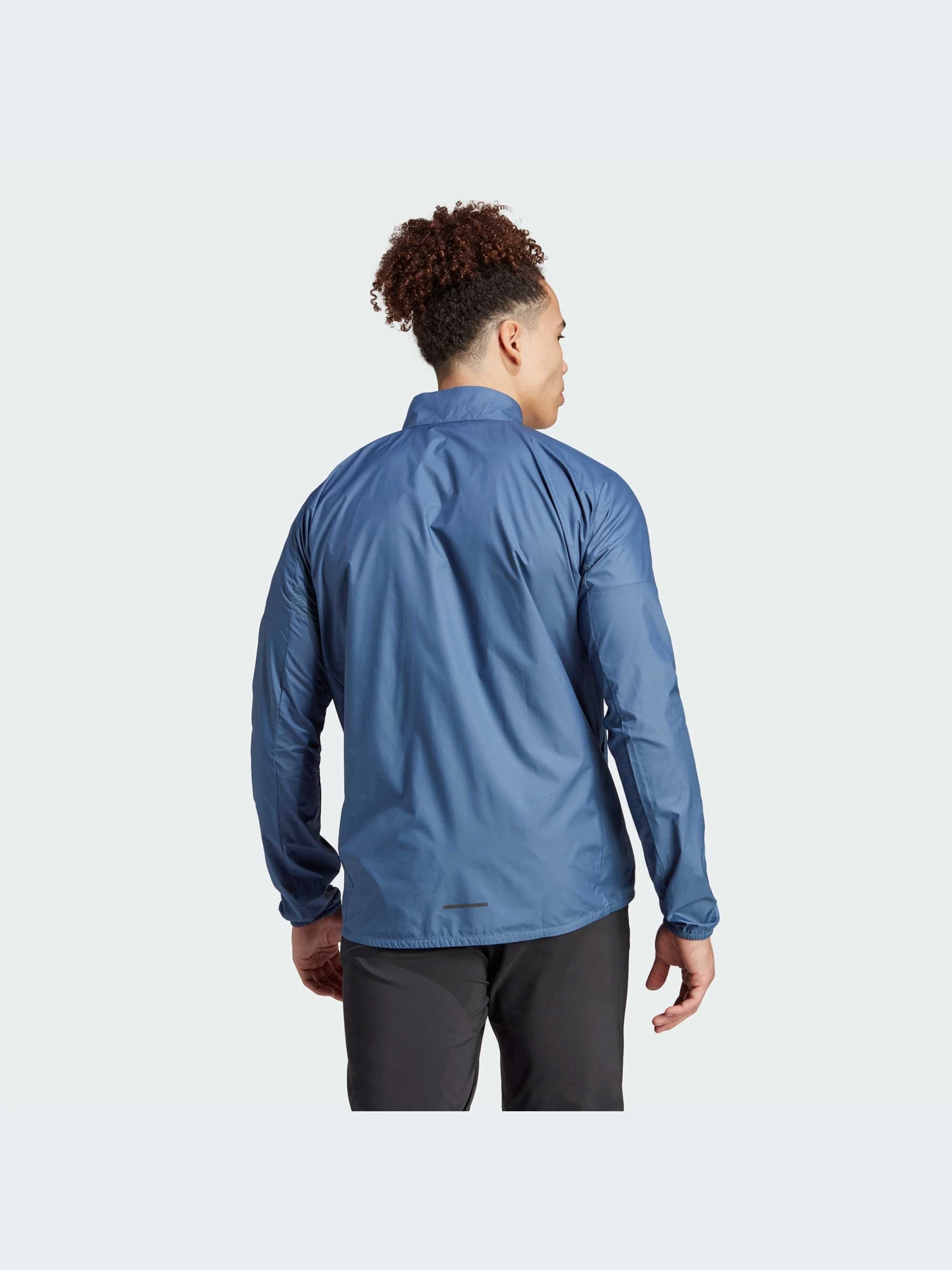 Куртки и дубленки Adidas модель IA1792-KZ Куртки и дубленки Adidas модель IA1792-KZ Фото