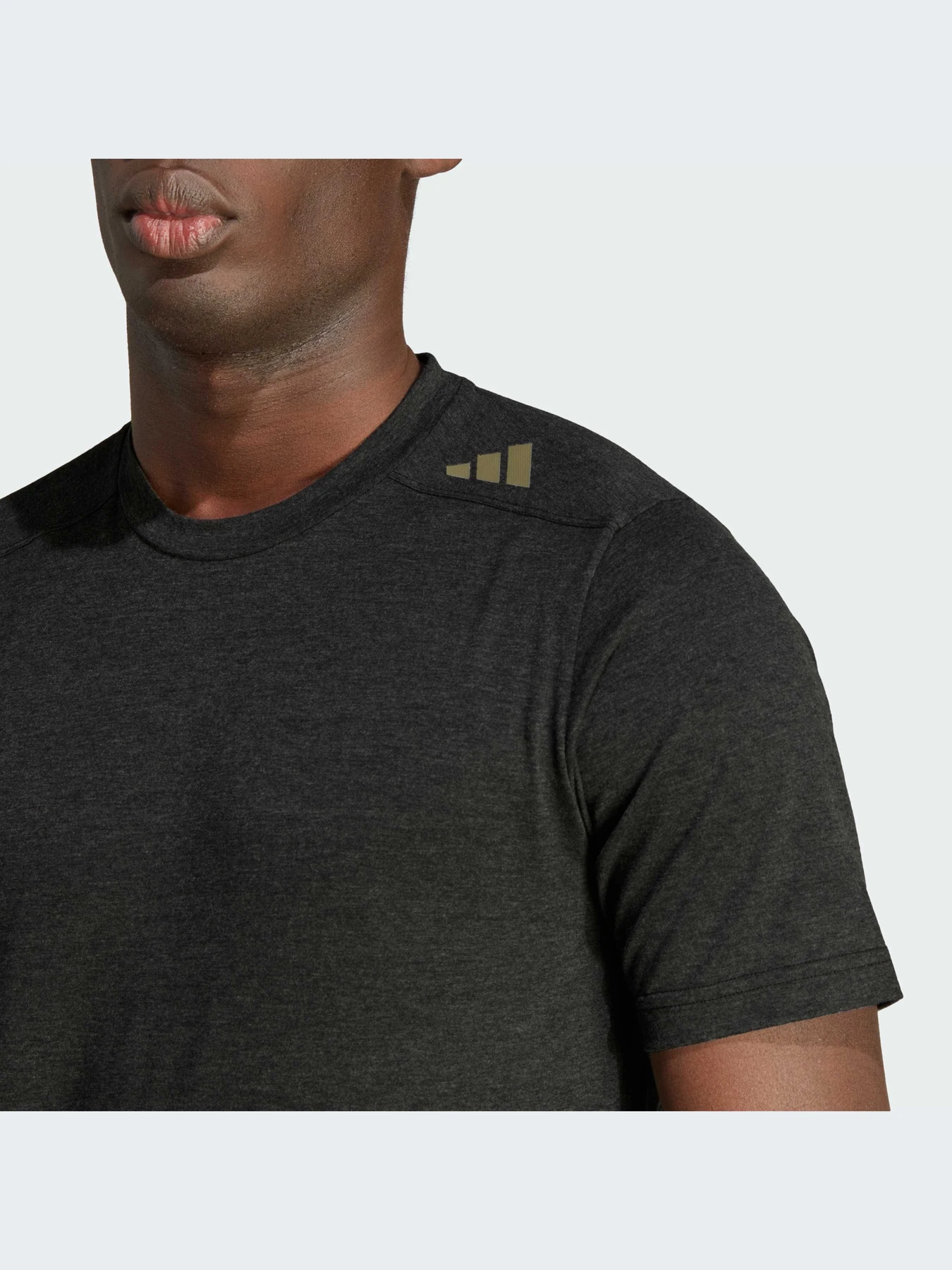 Футболки и поло Adidas модель HY3795-KZ Футболки и поло Adidas модель HY3795-KZ Фото