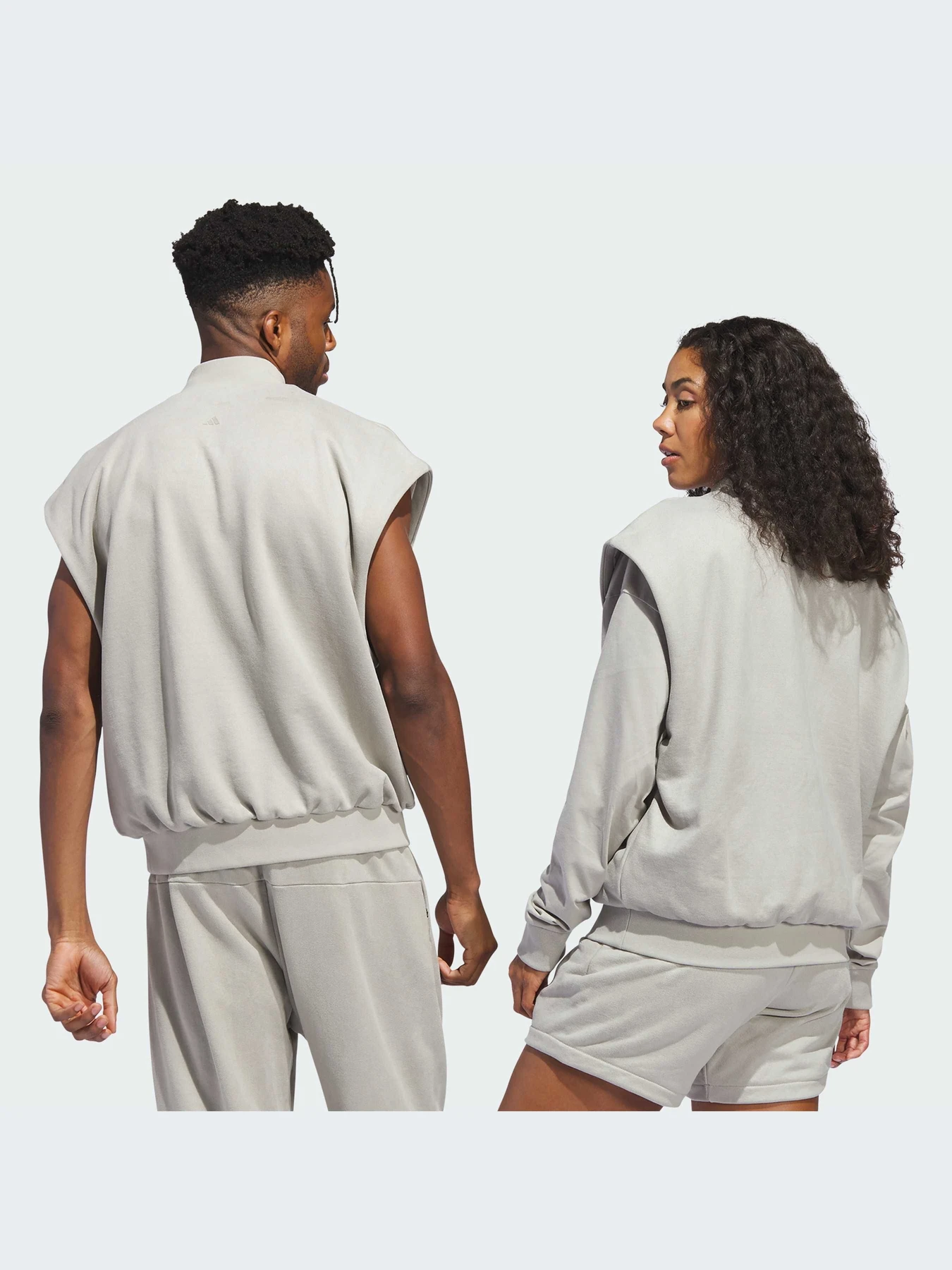 Худи и свитшоты Adidas модель IN7704-KZ Худи и свитшоты Adidas модель IN7704-KZ Фото
