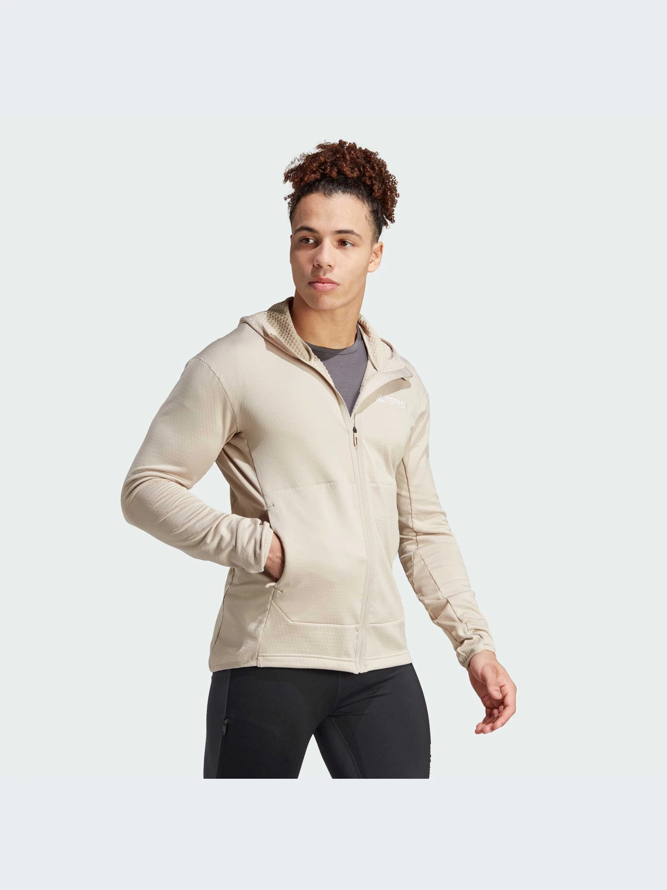 Худи и свитшоты Adidas модель IB1827-KZ Худи и свитшоты Adidas модель IB1827-KZ Фото