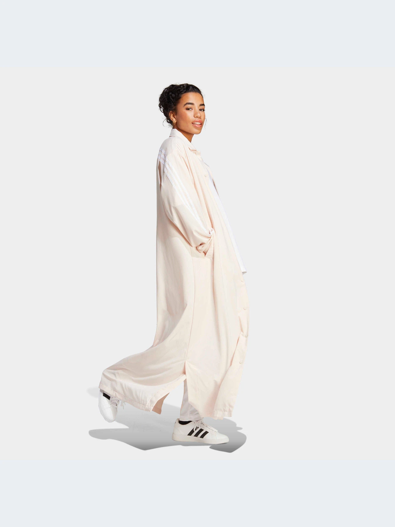 Пальто и плащи Adidas модель IB4249-KZ Пальто и плащи Adidas модель IB4249-KZ Фото