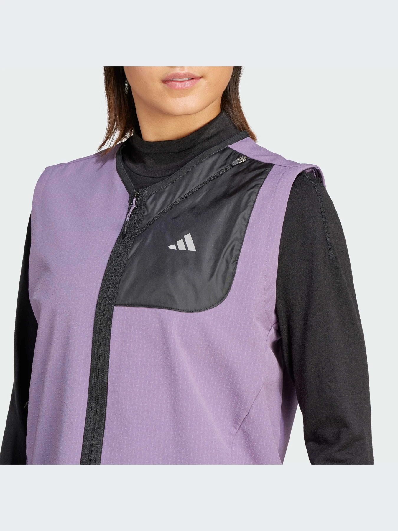 Куртки и дубленки Adidas модель IM1916-KZ Куртки и дубленки Adidas модель IM1916-KZ Фото
