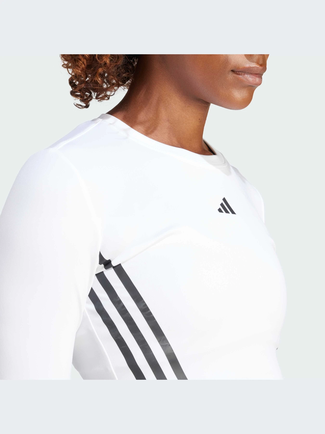 Худи и свитшоты Adidas модель IL6971-KZ Худи и свитшоты Adidas модель IL6971-KZ Фото