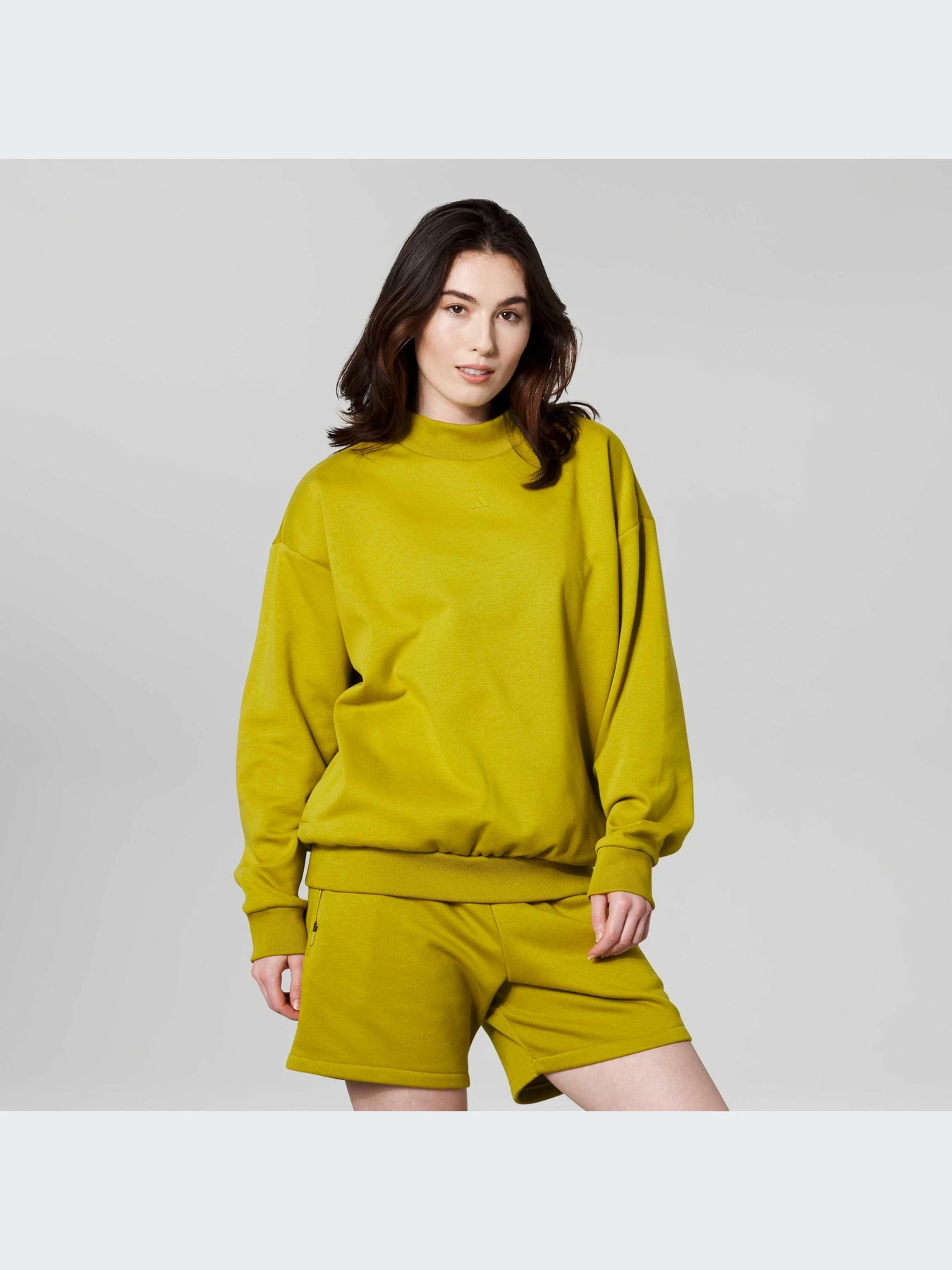 Худи и свитшоты Adidas модель IN4245-KZ Худи и свитшоты Adidas модель IN4245-KZ Фото
