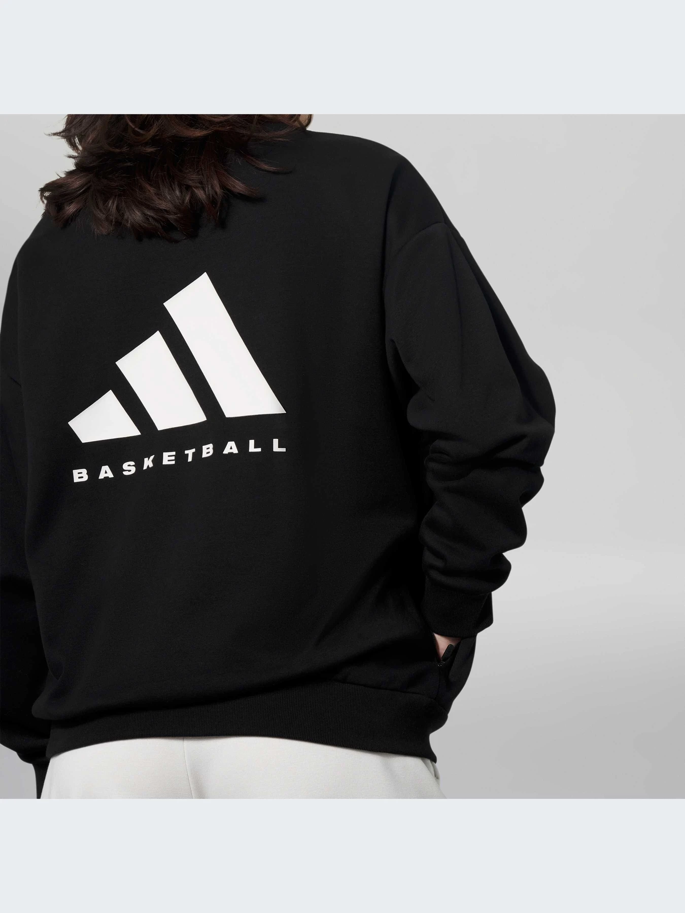 Худи и свитшоты Adidas модель IN4246-KZ Худи и свитшоты Adidas модель IN4246-KZ Фото