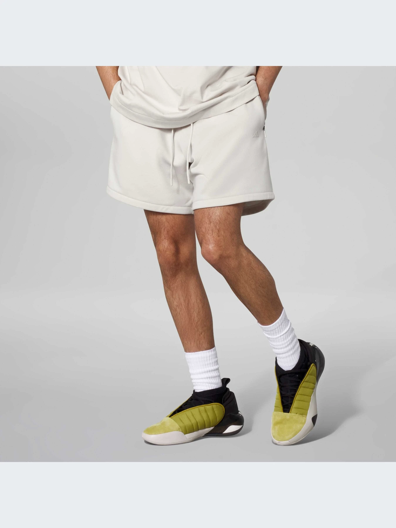 Шорты Adidas модель IN4248-KZ Шорты Adidas модель IN4248-KZ Фото